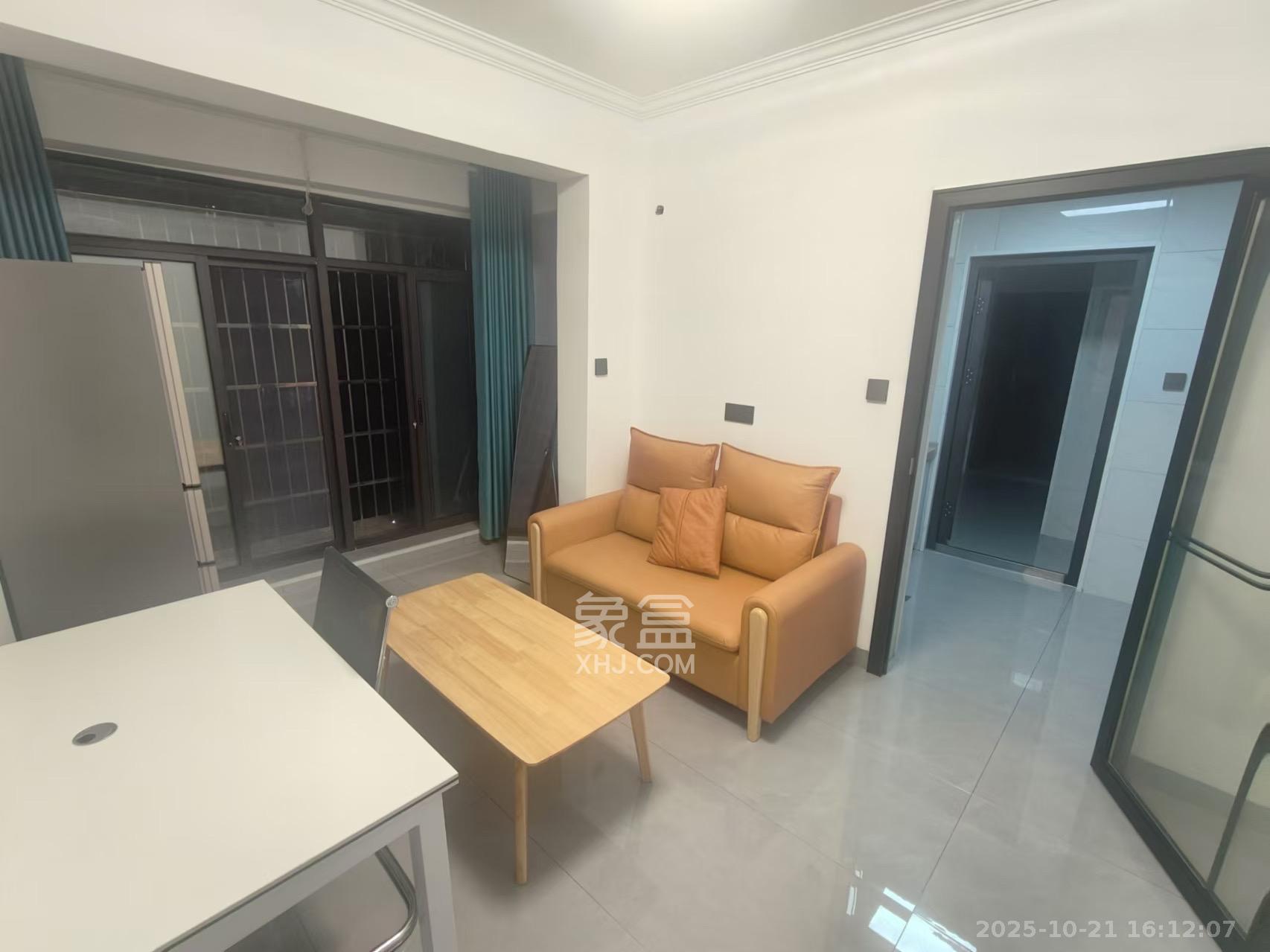 和润园三期 1室1厅1卫 1800.0元/月 和润园三期 1室1厅1卫 1800.0元/月室内图