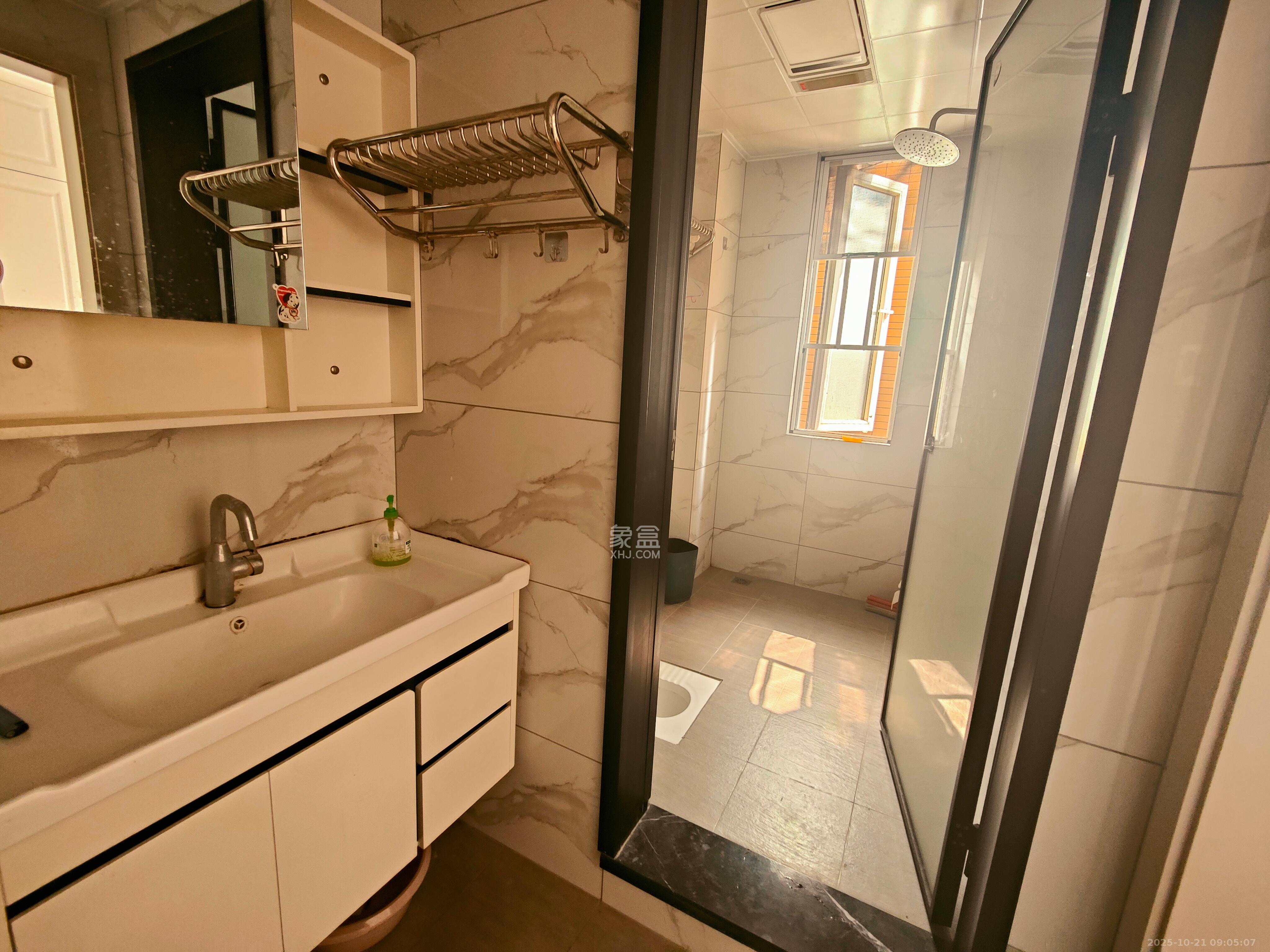 金地格林公馆  3室2厅1卫    2800.0元/月 金地格林公馆  3室2厅1卫    2800.0元/月室内图