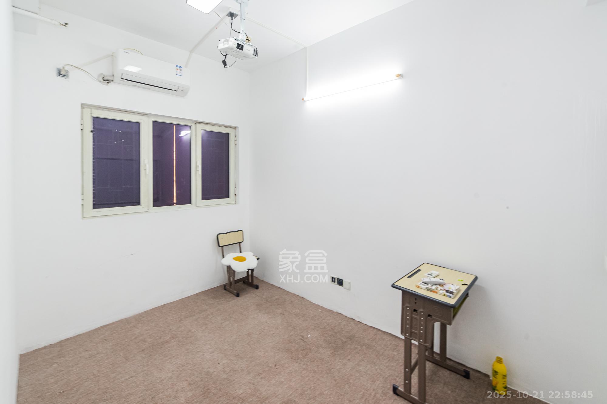 北辰三角洲B1E1区  1室2厅1卫    129.0万 北辰三角洲B1E1区  1室2厅1卫    129.0万卧室