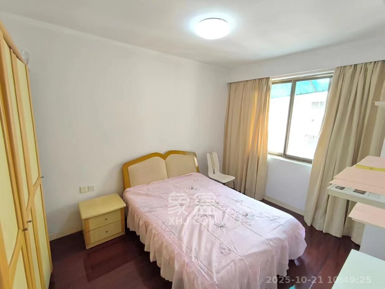 金泰小区  1室1厅1卫    2200.0元/月 金泰小区  1室1厅1卫    2200.0元/月室内图