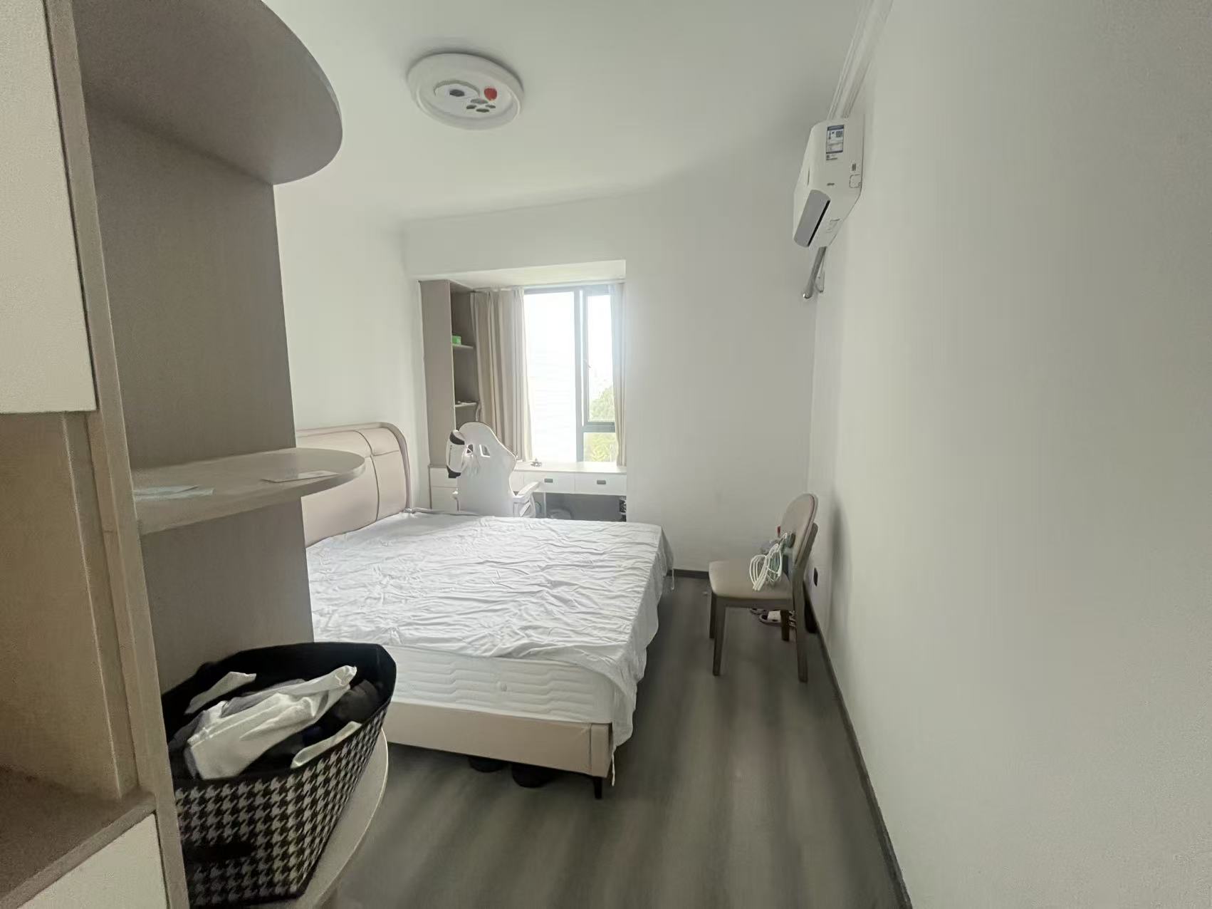 新外滩江苑 3室2厅2卫 1700.0元/月 新外滩江苑 3室2厅2卫 1700.0元/月室内图