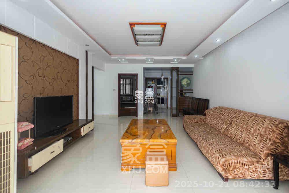 佳美星城  3室2厅2卫    1800.0元/月室内图