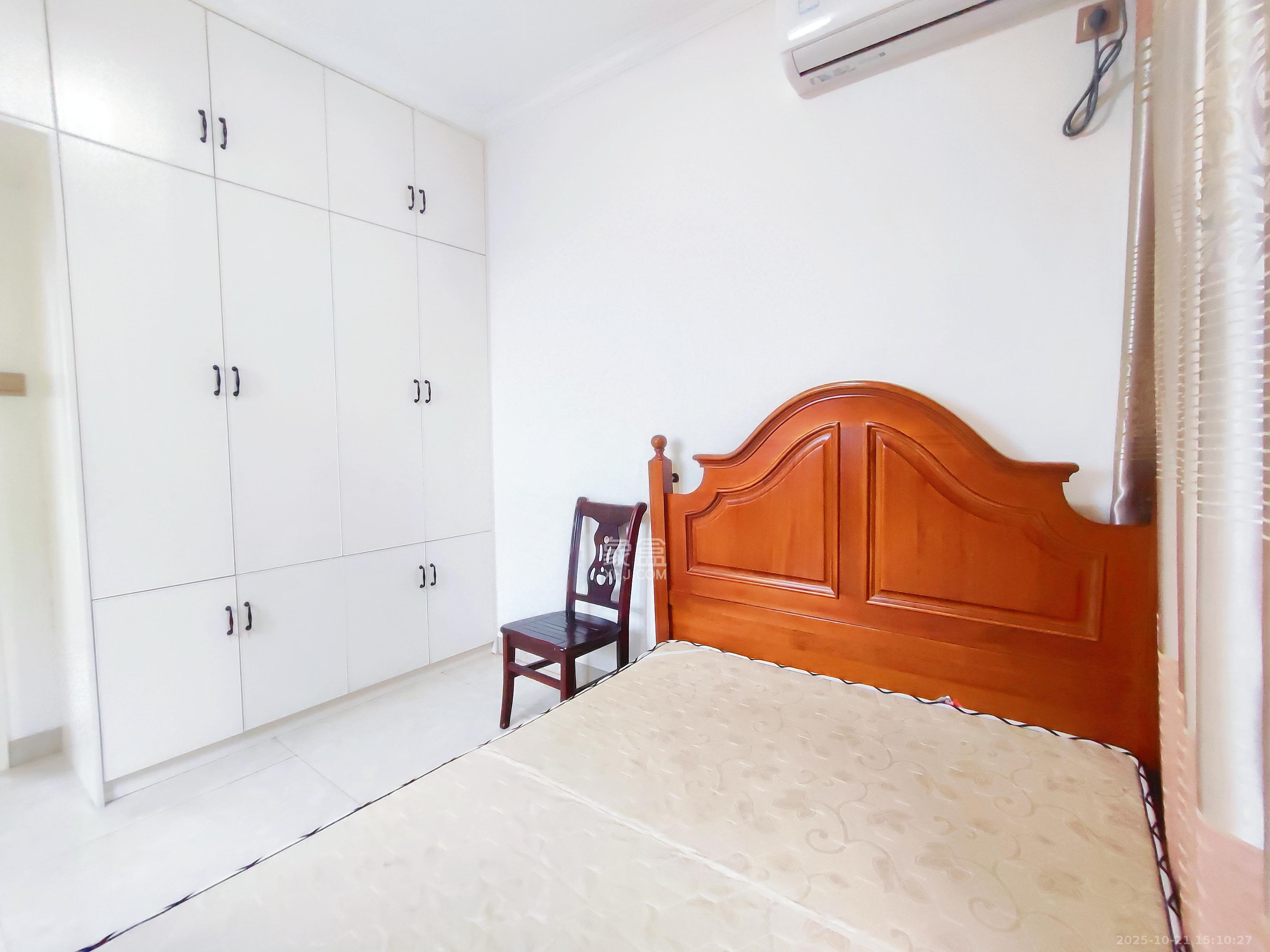 北辰三角洲E4区  3室2厅1卫    2800.0元/月室内图