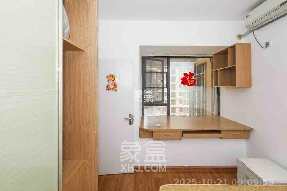 保利麓谷林语C区  2室2厅1卫    2100.0元/月室内图