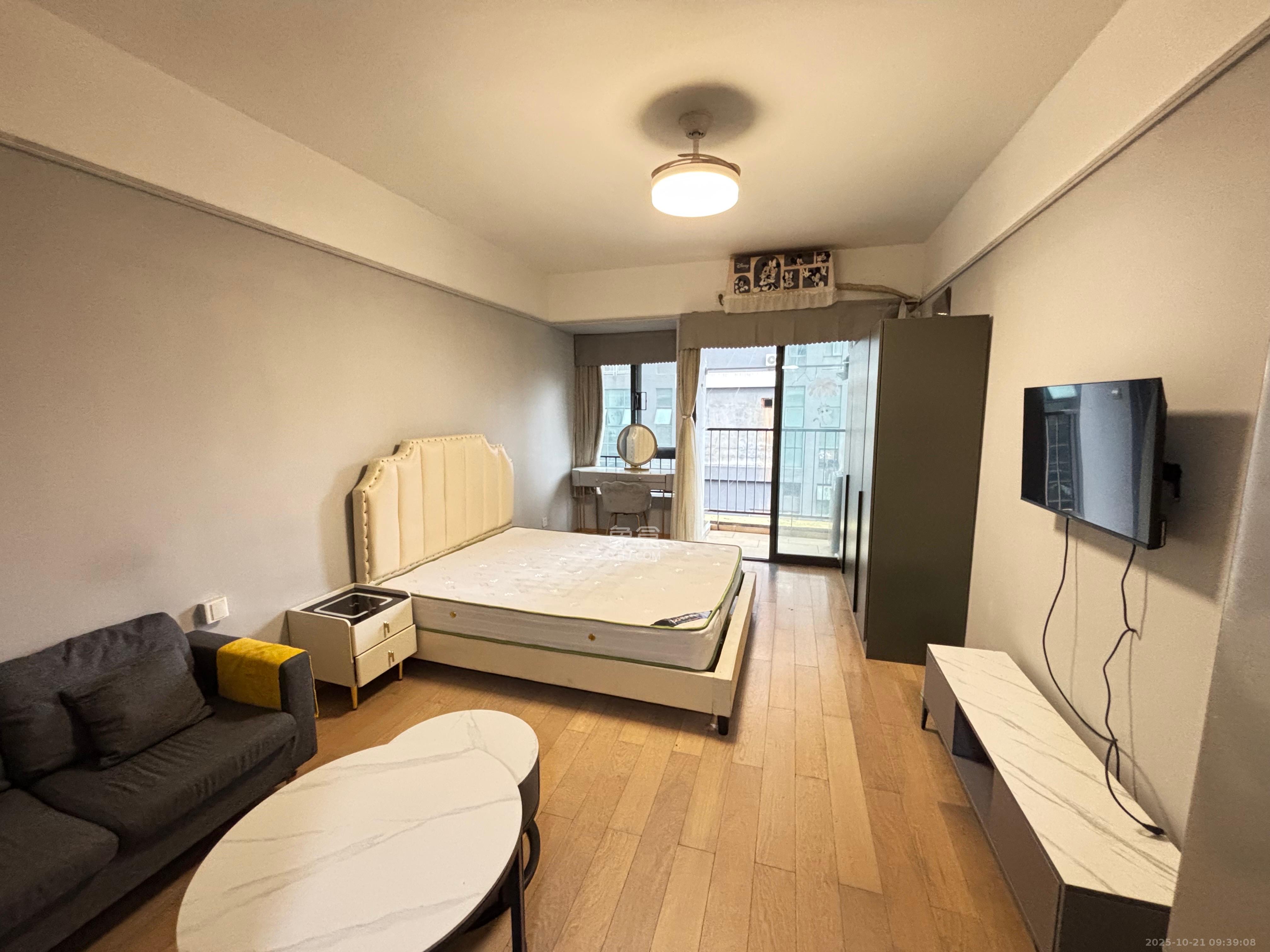 万科金色家园 1室1厅1卫 1300.0元/月 万科金色家园 1室1厅1卫 1300.0元/月室内图