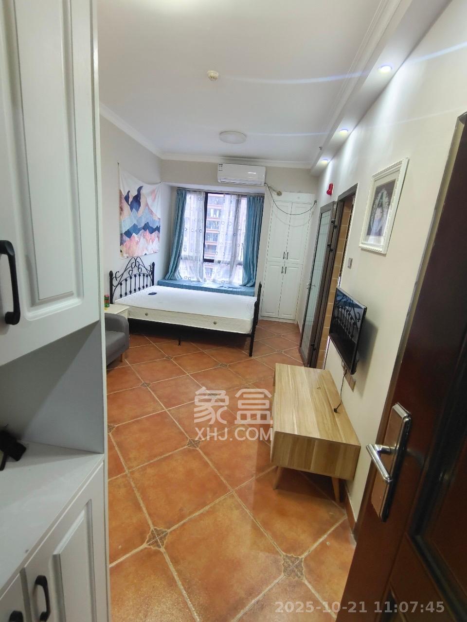 荣悦台  1室1厅1卫    1900.0元/月