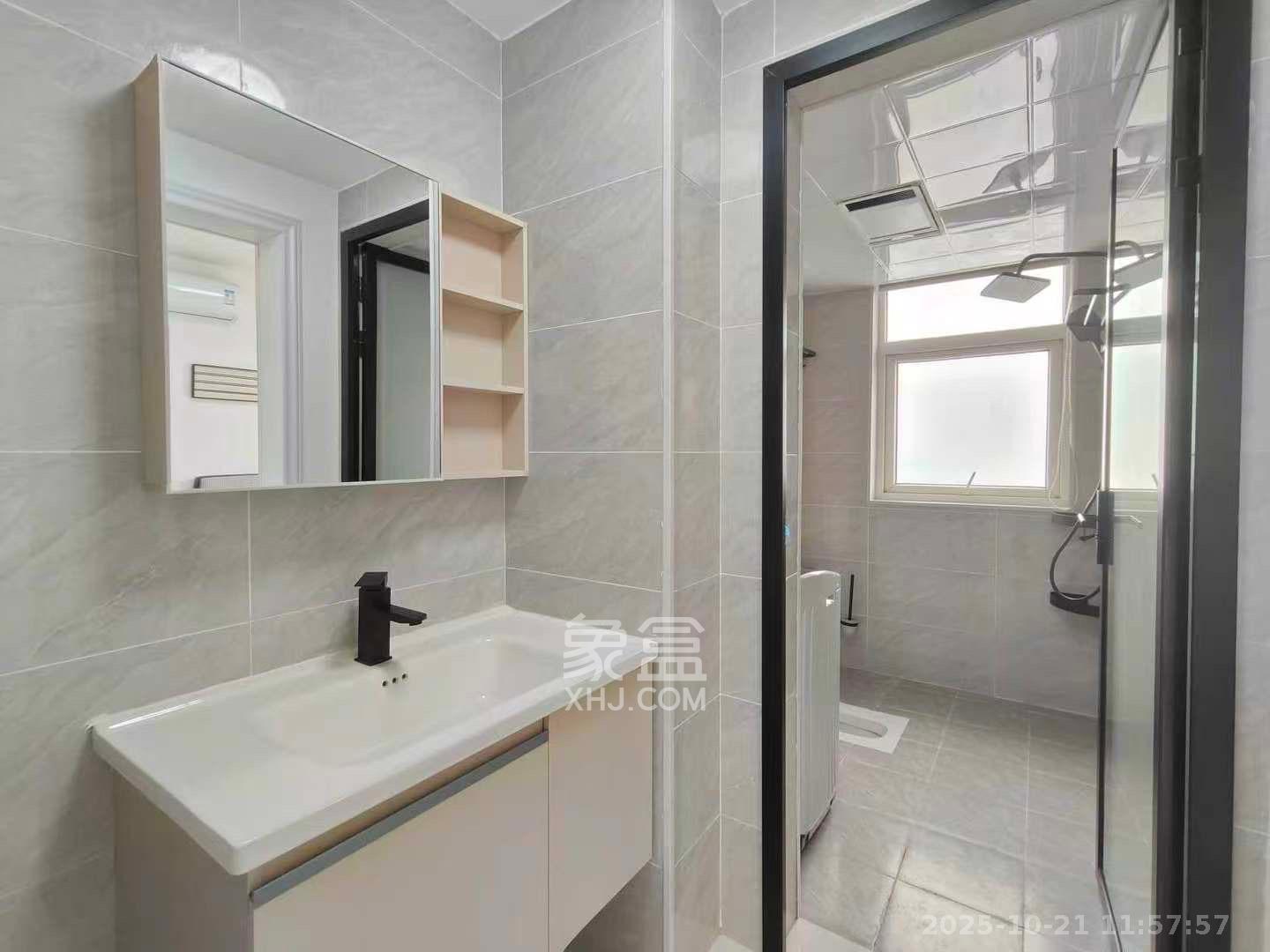 莲香园  3室2厅1卫    2300.0元/月室内图