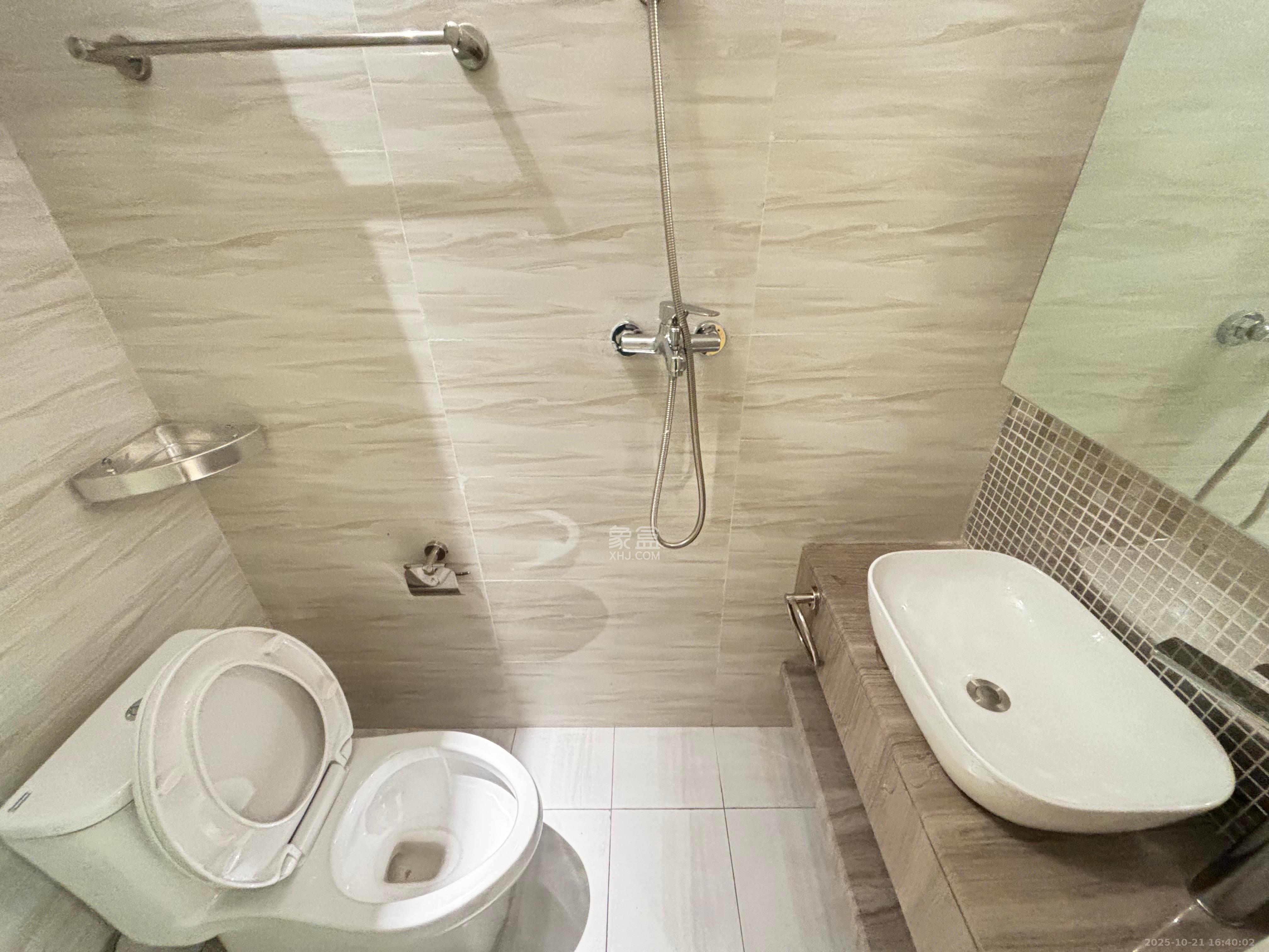 恒大珺悦府  1室1厅1卫    1600.0元/月室内图