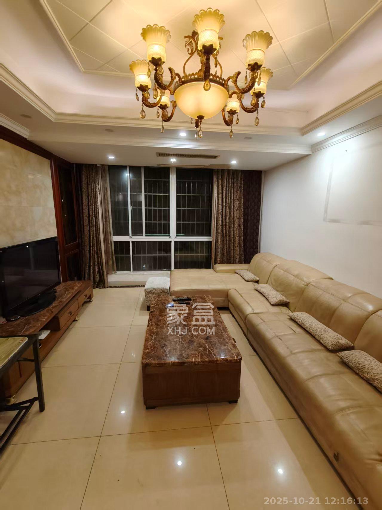 金科佳苑  3室1厅1卫    2200.0元/月 金科佳苑  3室1厅1卫    2200.0元/月室内图1