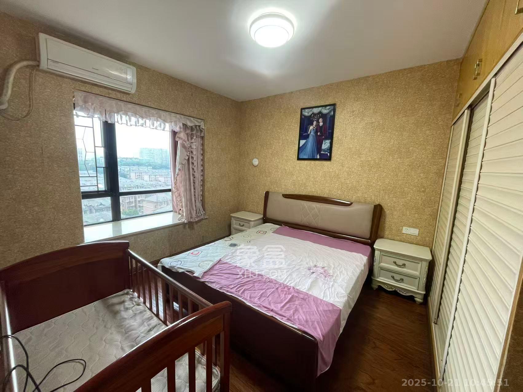 英郡年华 3室2厅2卫 2600.0元/月 英郡年华 3室2厅2卫 2600.0元/月室内图