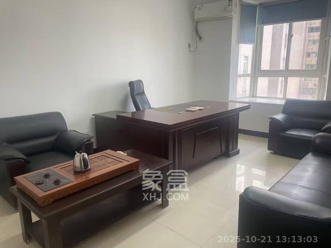 长远华樟名府  4室2厅2卫    3800.0元/月 长远华樟名府  4室2厅2卫    3800.0元/月室内图