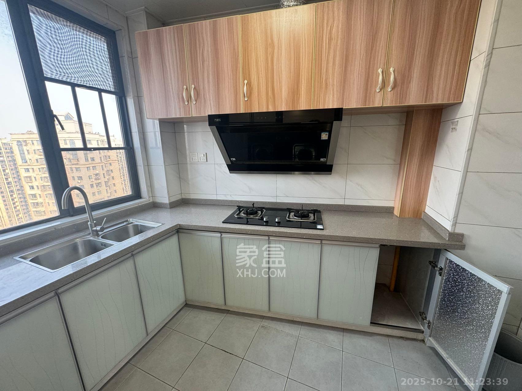 水墨林溪 4室2厅2卫 3600.0元/月 水墨林溪 4室2厅2卫 3600.0元/月室内图