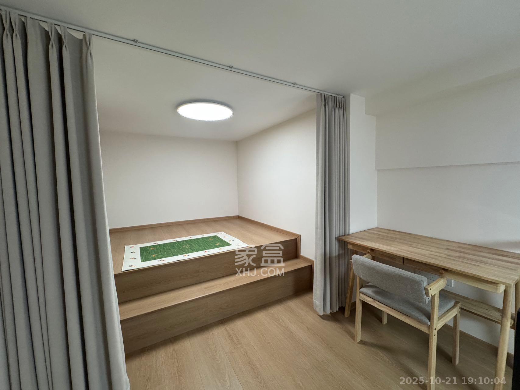 卓越中寰  2室1厅1卫    2700.0元/月室内图