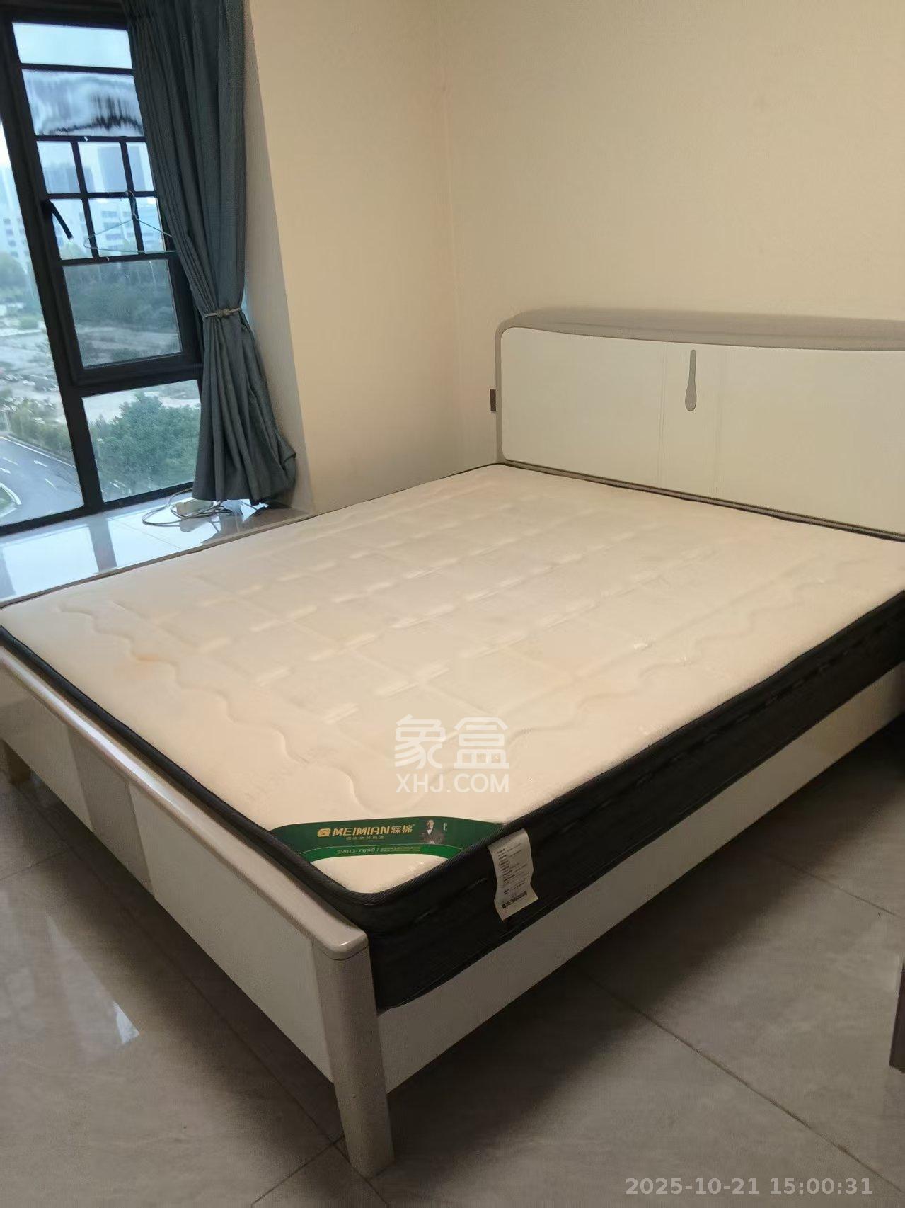 金南家园三期  3室2厅2卫    2500.0元/月室内图