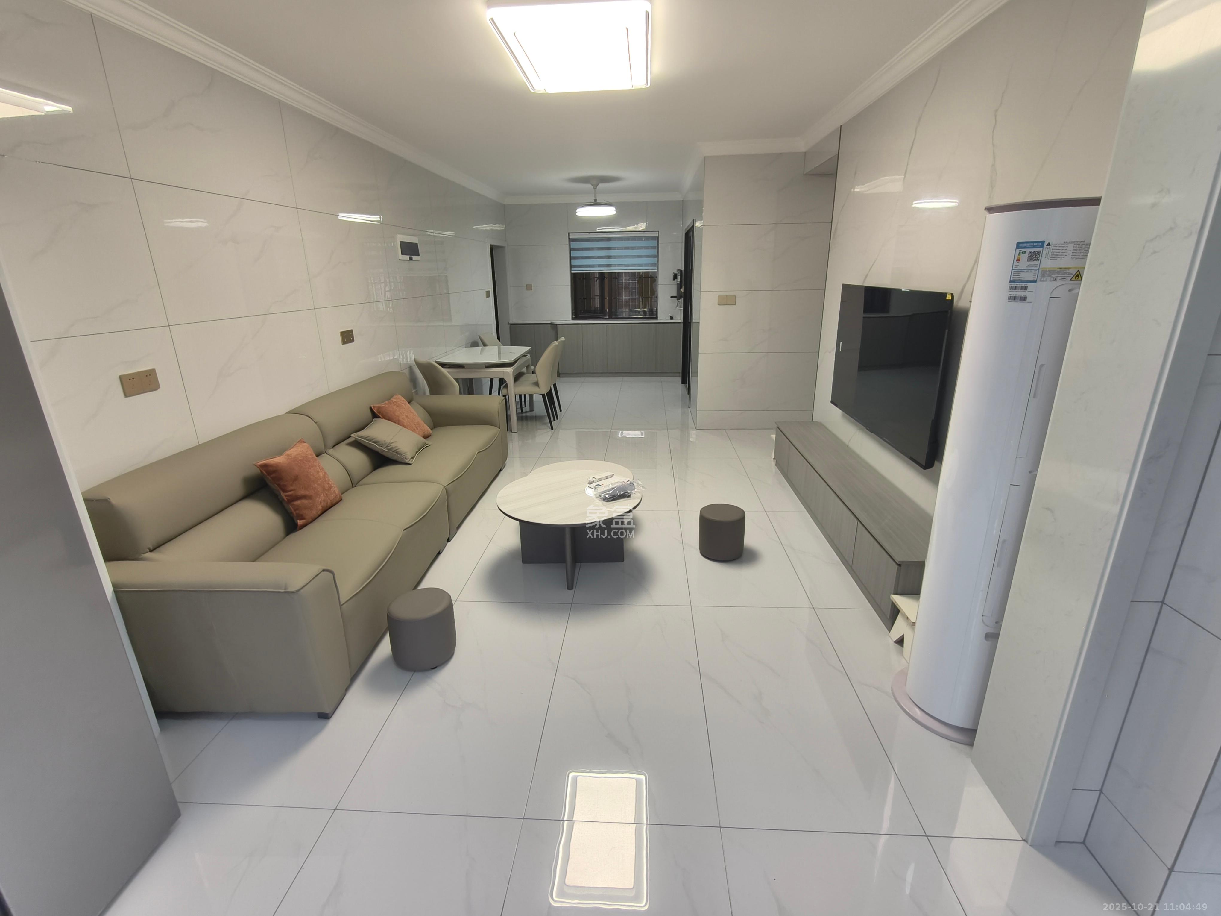 和润园三期 3室2厅1卫 2600.0元/月 和润园三期 3室2厅1卫 2600.0元/月室内图