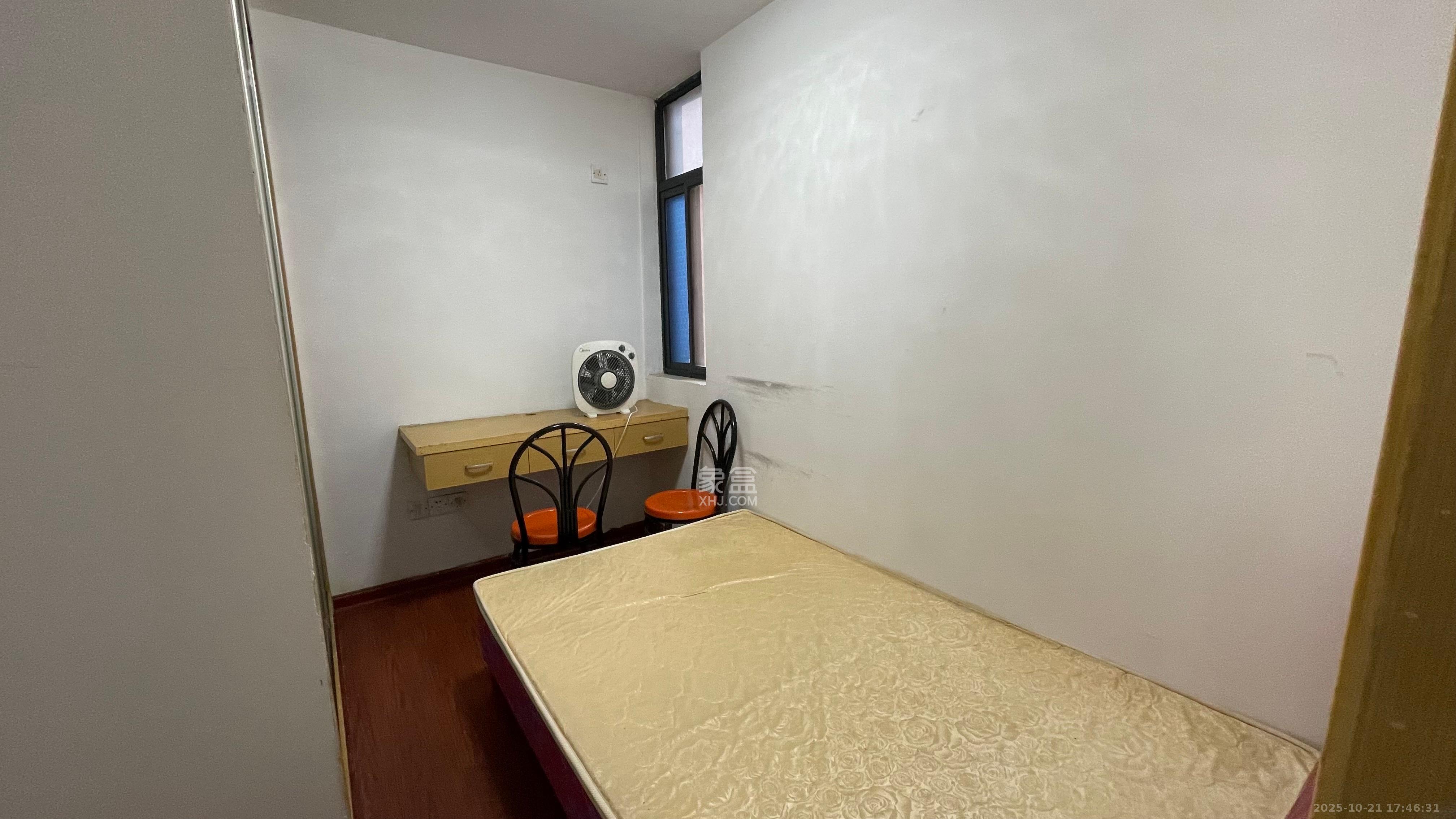 海拔东方  3室2厅1卫    2080.0元/月室内图