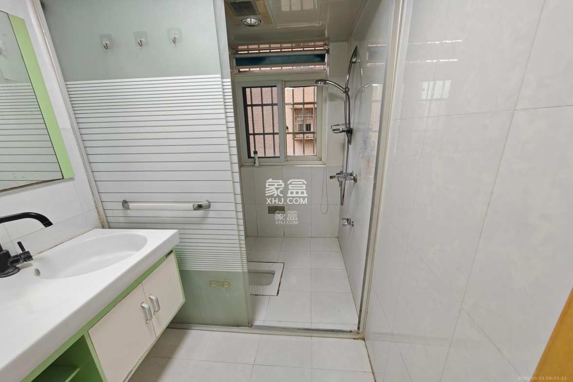 金碧文华  2室2厅1卫    1800.0元/月 金碧文华  2室2厅1卫    1800.0元/月室内图