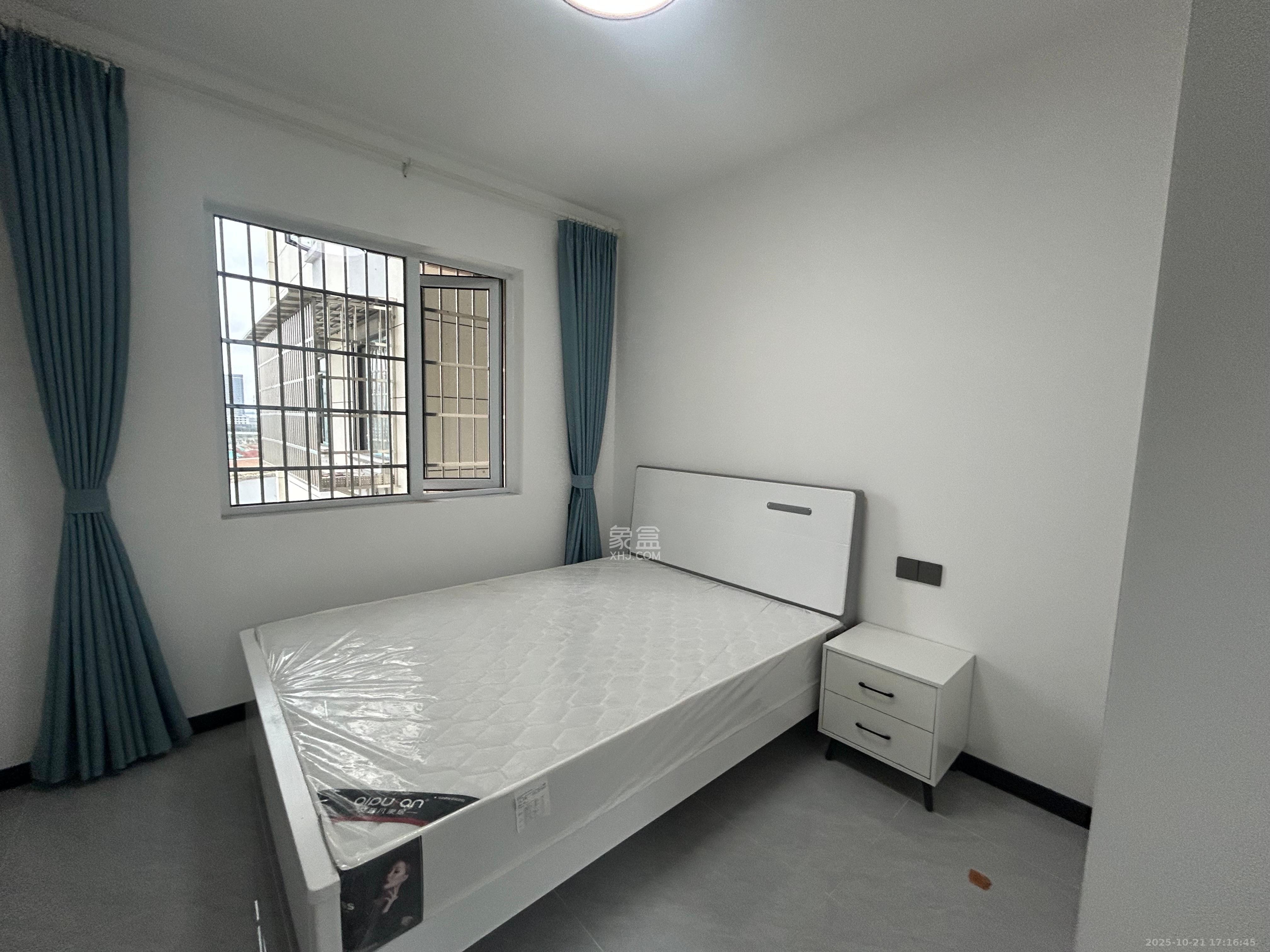 和景家园二期  3室1厅1卫    2200.0元/月 和景家园二期  3室1厅1卫    2200.0元/月室内图