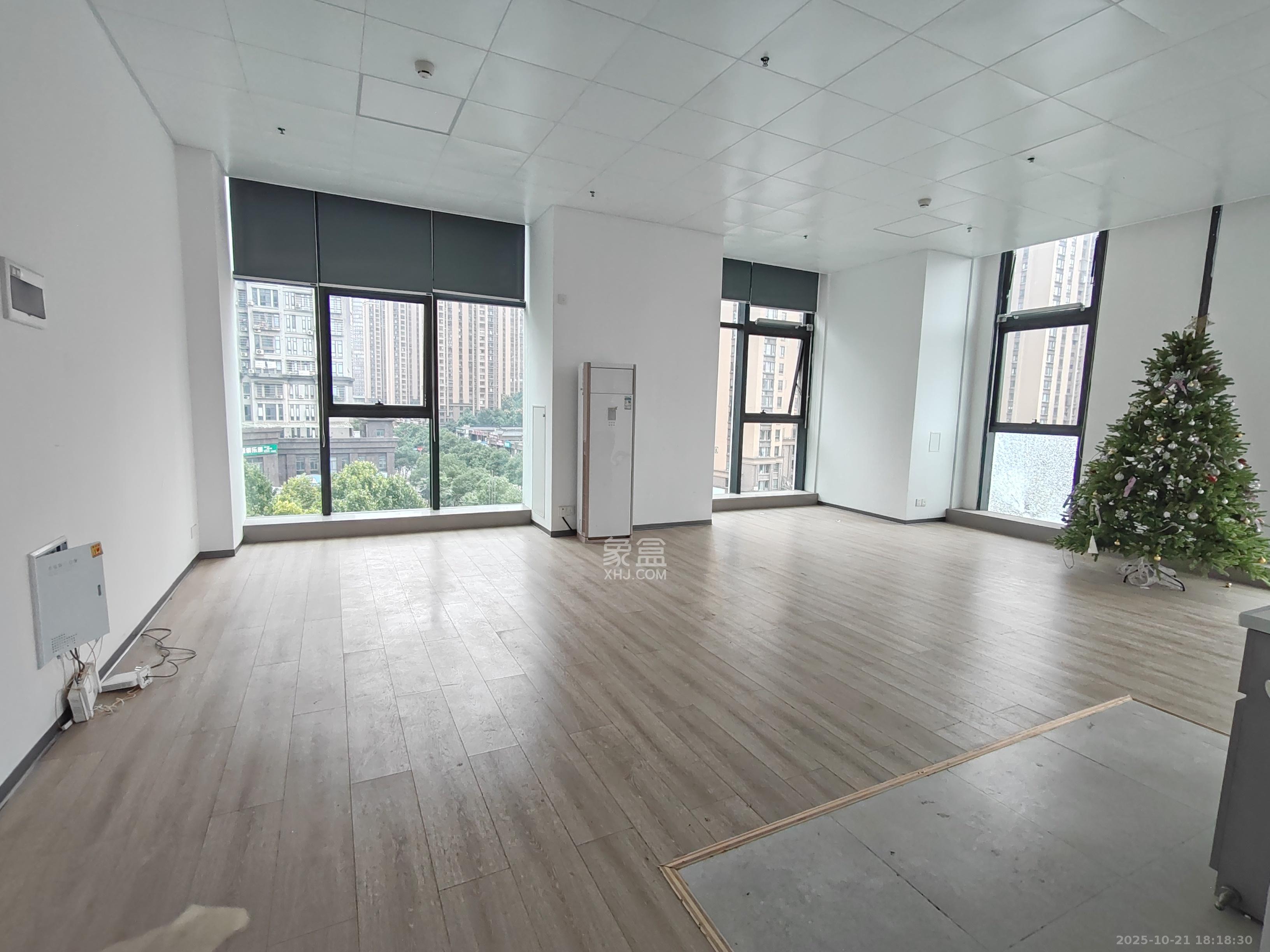 广大商务大厦  1室1厅1卫    3680.0元/月