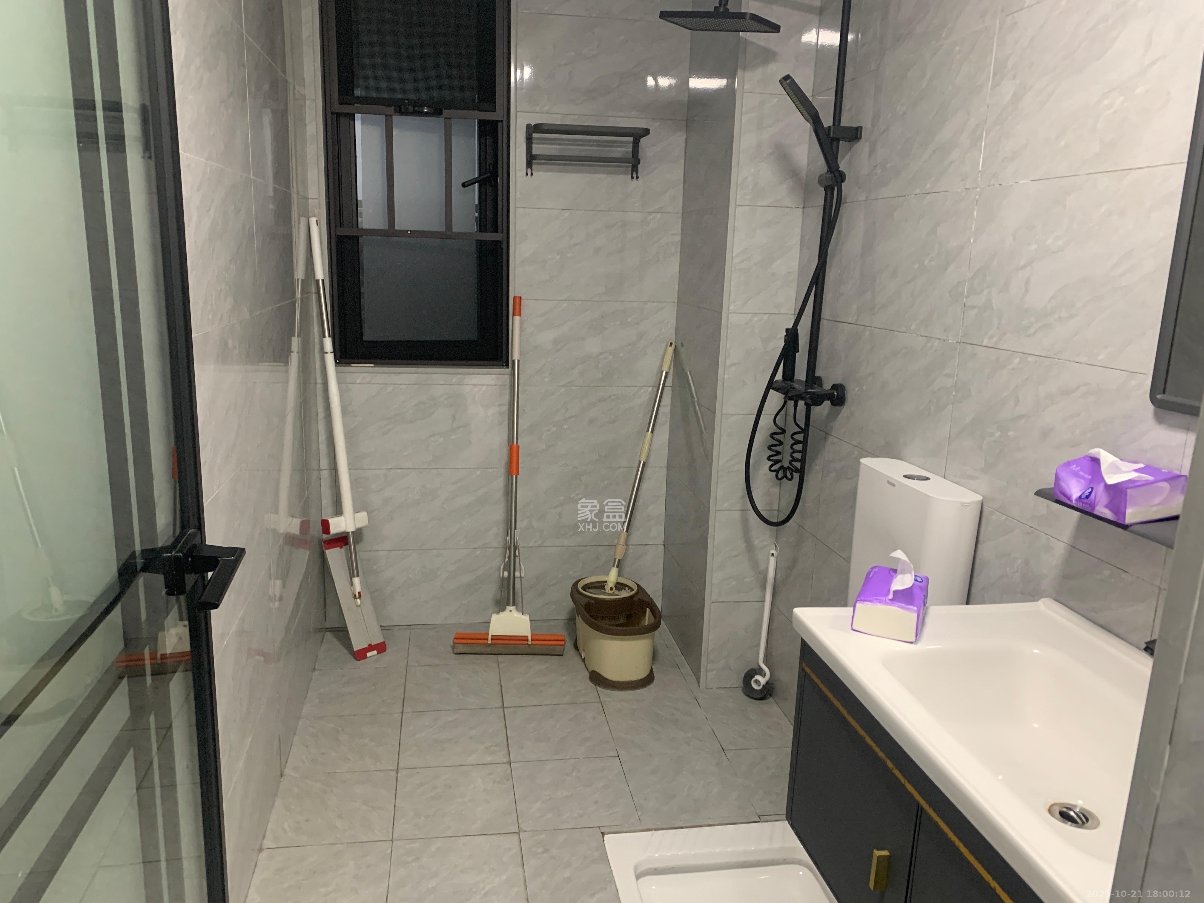 远洋红星天铂一期  3室2厅2卫    2600.0元/月室内图