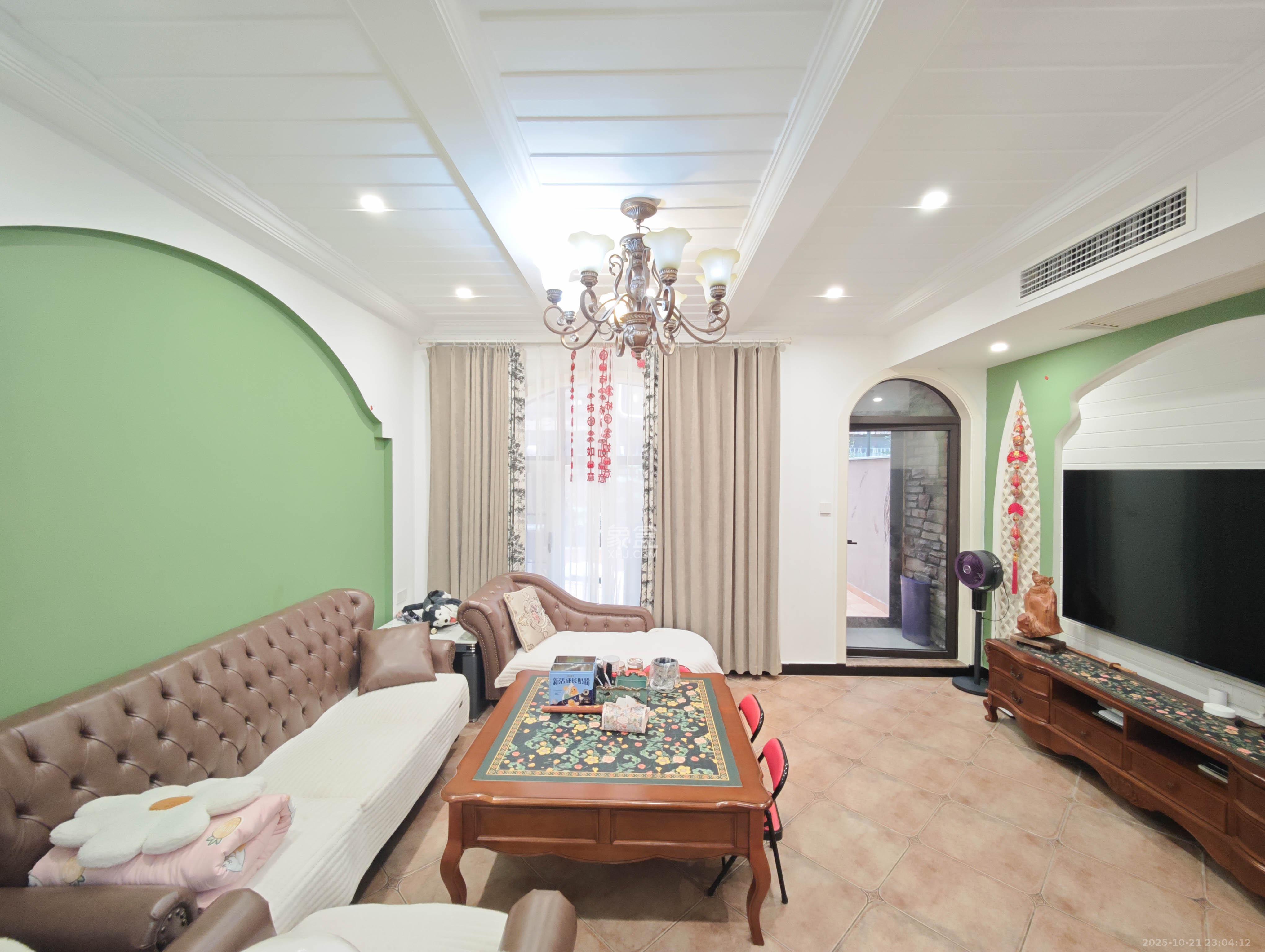 保利城(中航城国际社区、郡原美村)  4室2厅2卫    328.0万 保利城(中航城国际社区、郡原美村)  4室2厅2卫    328.0万客厅