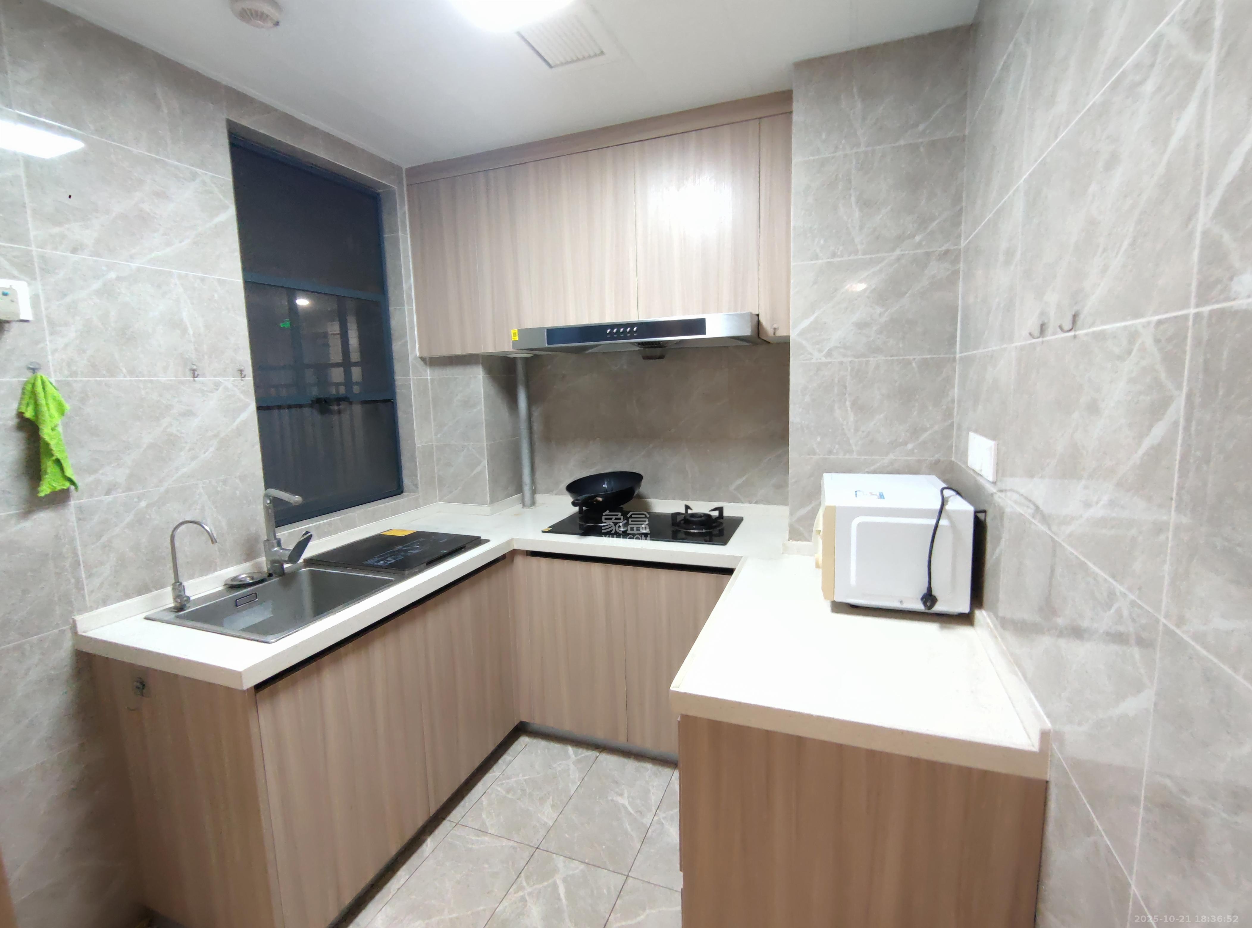 南山梅溪一方  3室2厅2卫    3000.0元/月 南山梅溪一方  3室2厅2卫    3000.0元/月室内图