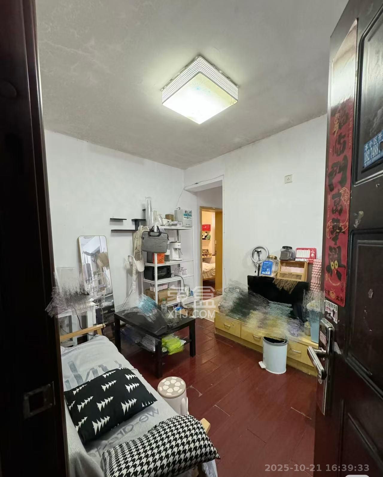 锦湘国际星城三期(锦绣苑) 1室1厅1卫 1700.0元/月 锦湘国际星城三期(锦绣苑) 1室1厅1卫 1700.0元/月室内图