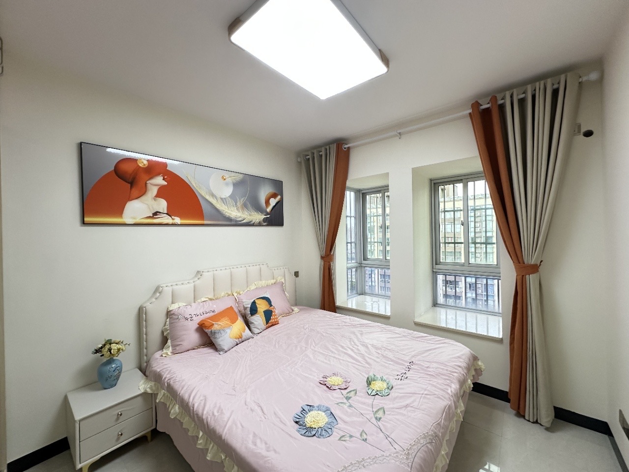 水岸听涛  3室2厅1卫    109.0万客厅