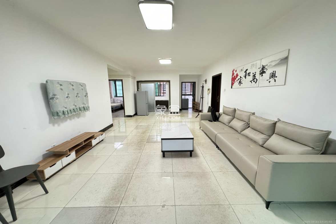 天峰名苑 2室2厅1卫 1900.0元/月 天峰名苑 2室2厅1卫 1900.0元/月室内图