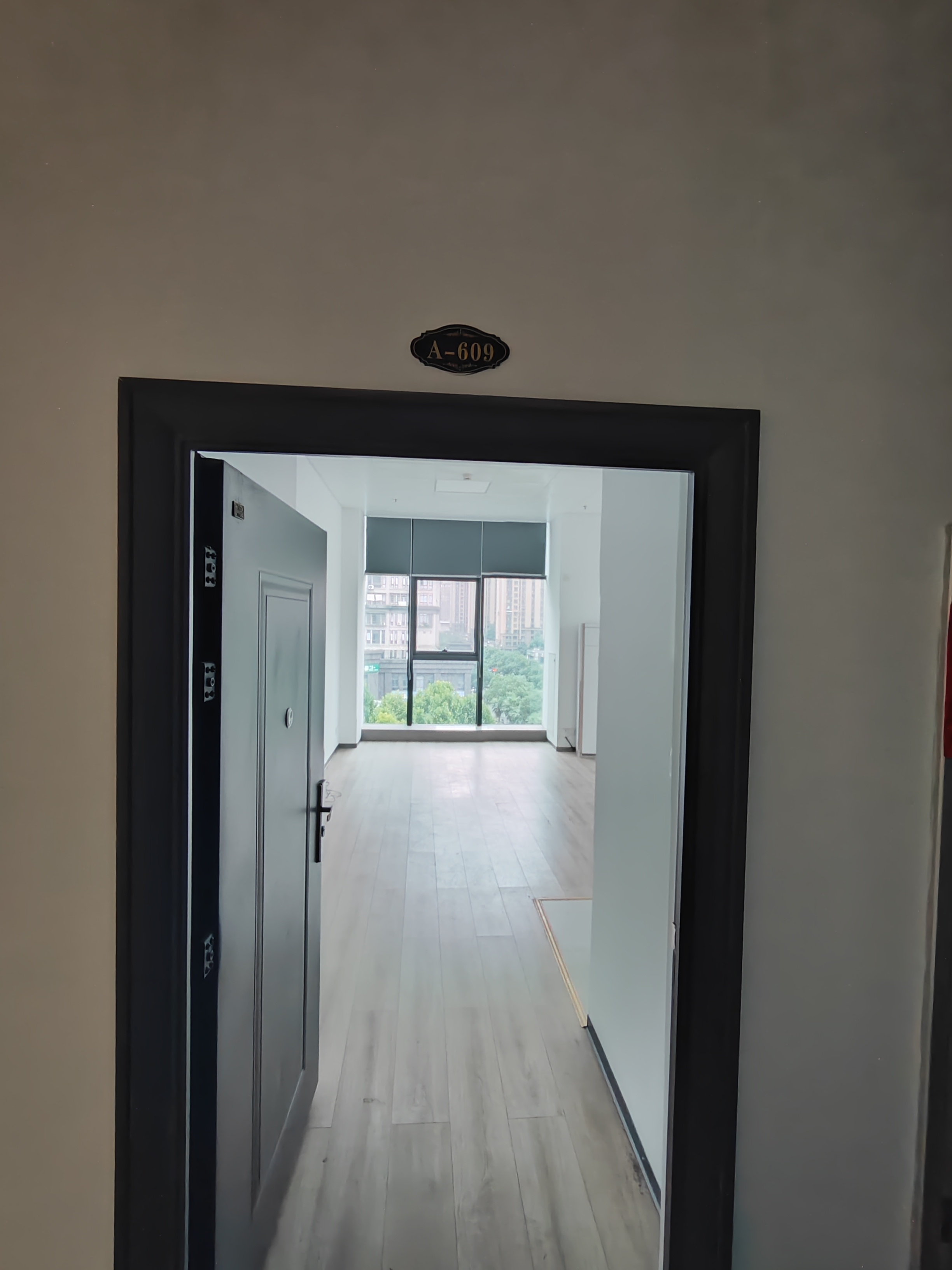 广大商务大厦  1室1厅1卫    3680.0元/月户型图