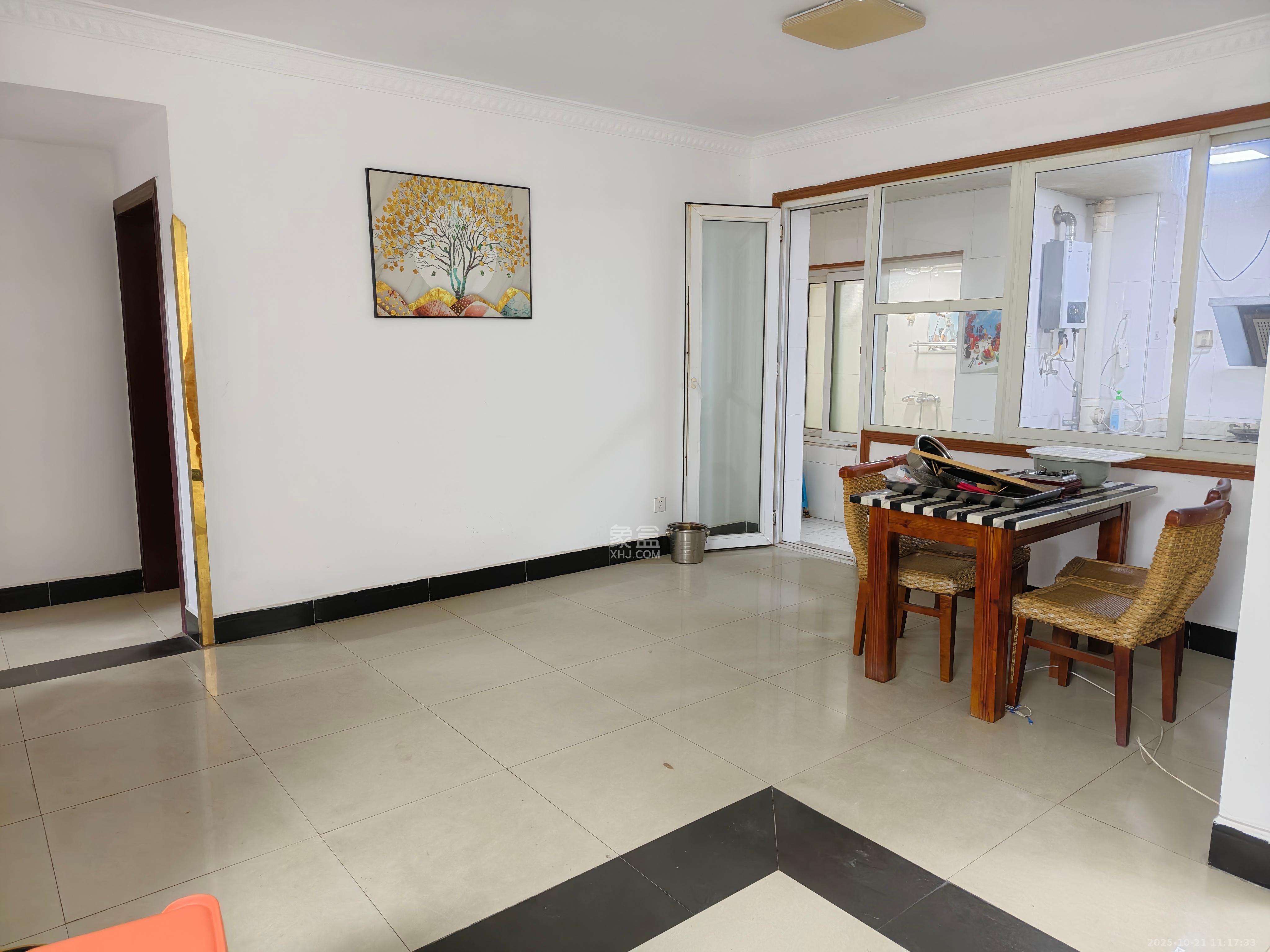 三重星都心  3室2厅2卫    3000.0元/月室内图