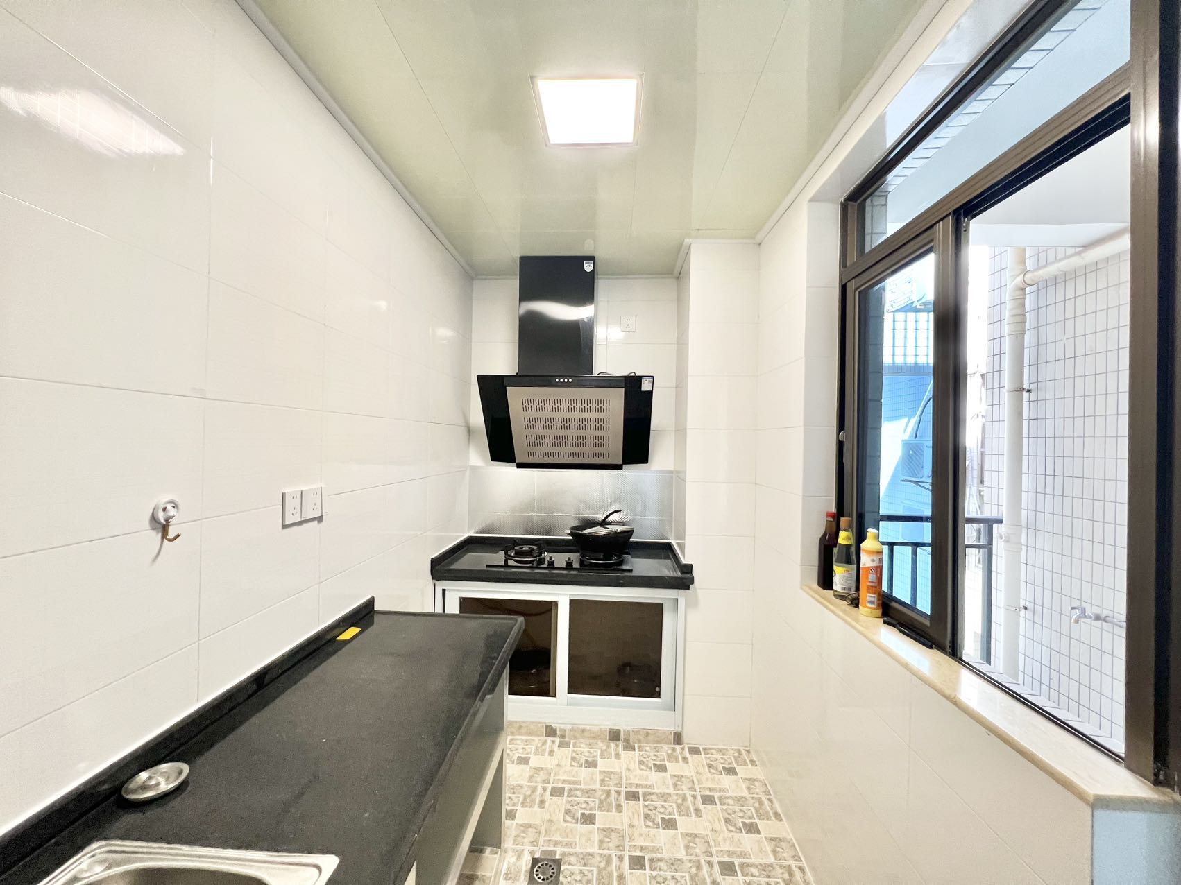 城市海岸一期  2室2厅1卫    3000.0元/月 城市海岸一期  2室2厅1卫    3000.0元/月室内图