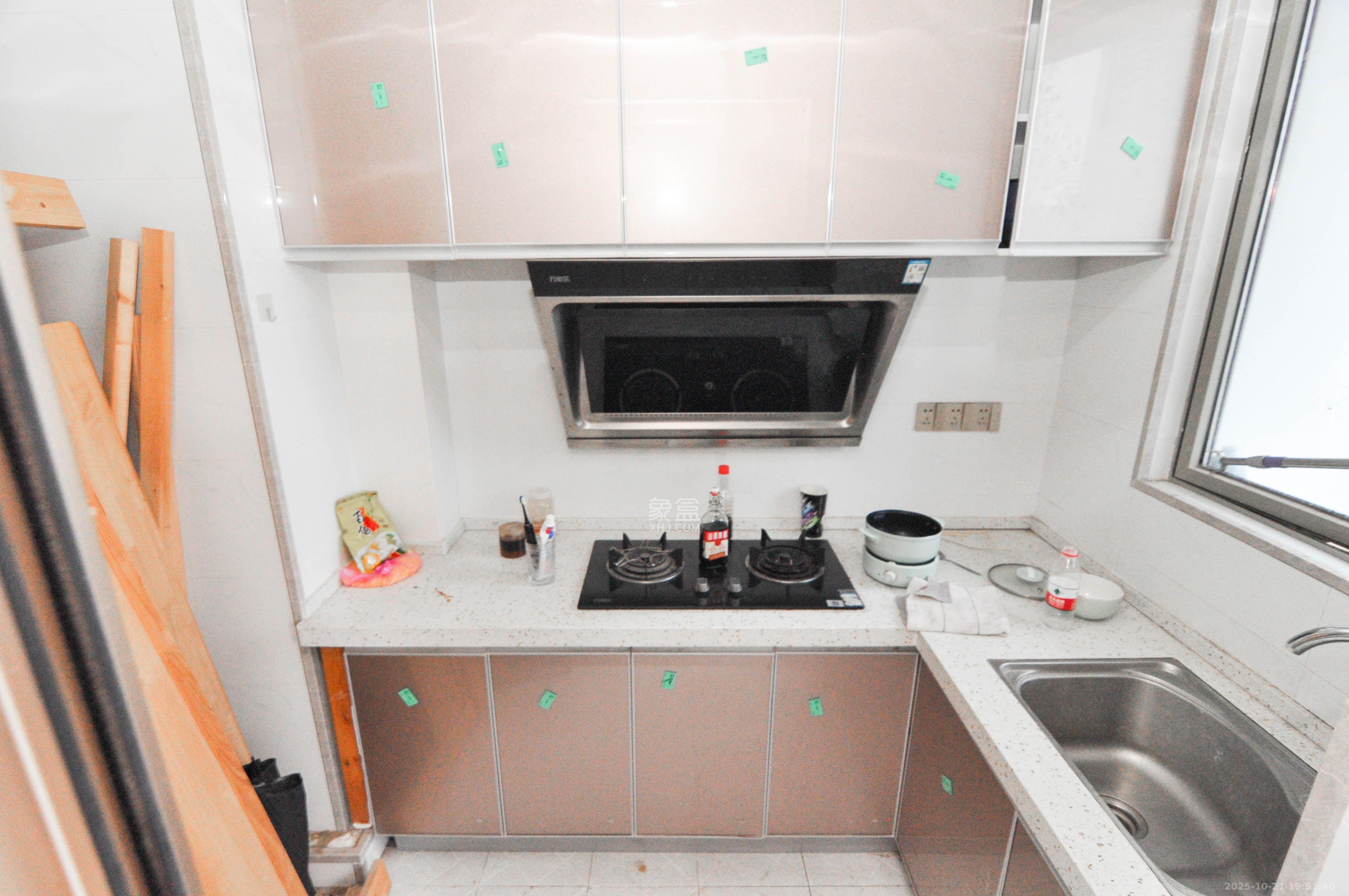 梅溪湖金茂湾 4室2厅2卫 2500.0元/月 梅溪湖金茂湾 4室2厅2卫 2500.0元/月室内图