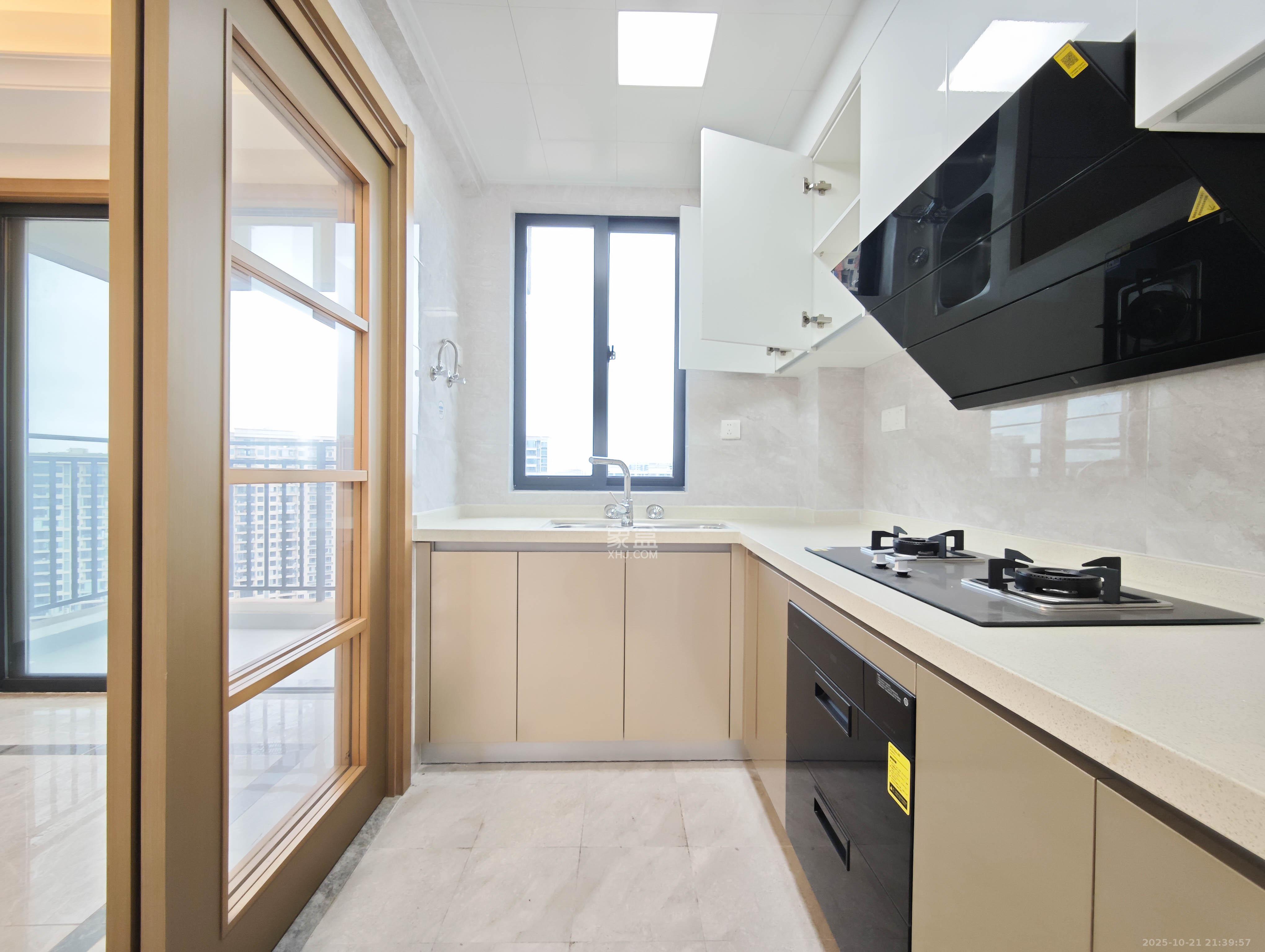 中建嘉和城凤凰台（中建瑞兴家园）  4室2厅2卫    114.0万其他