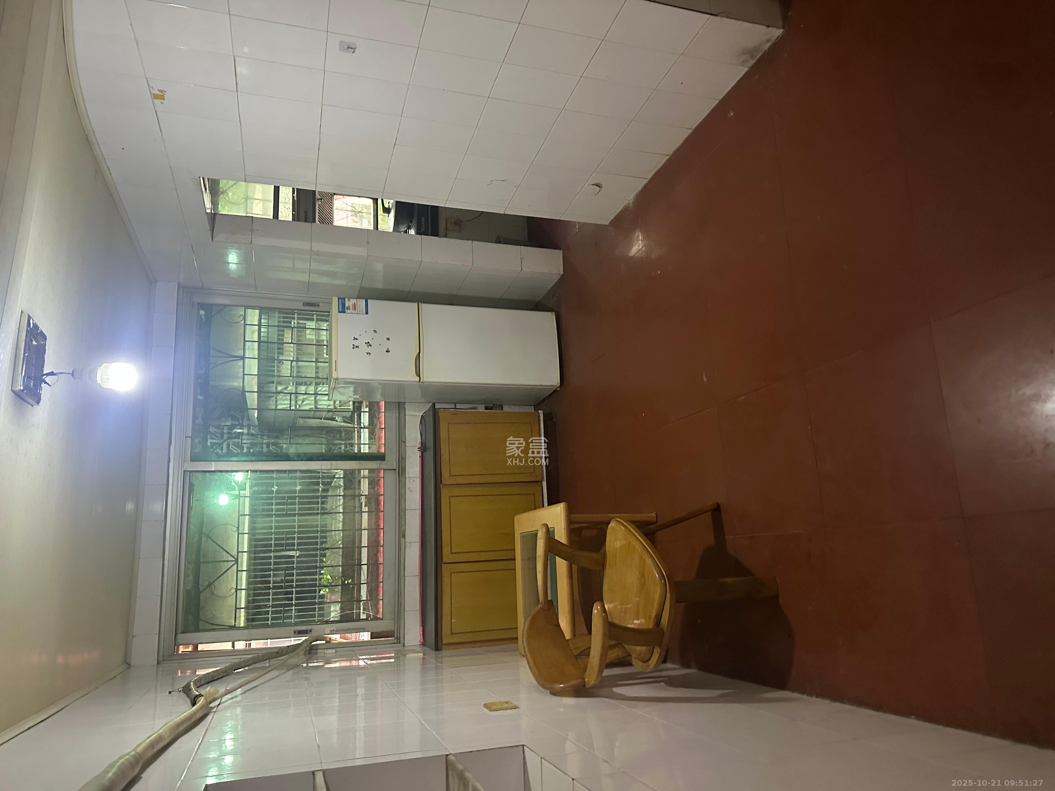 民政局宿舍  1室1厅1卫    1500.0元/月室内图