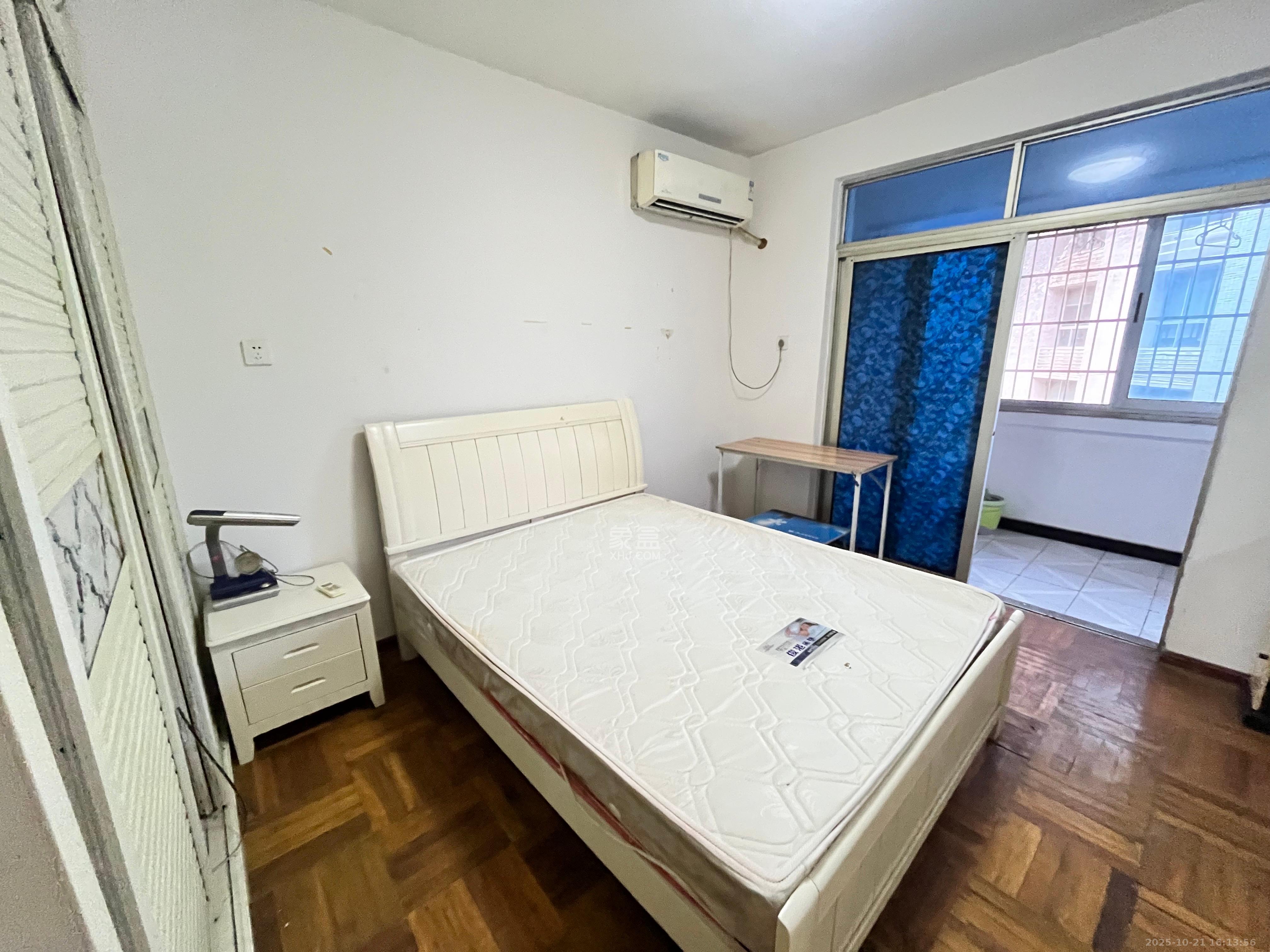 凯华大厦 2室1厅1卫 1600.0元/月 凯华大厦 2室1厅1卫 1600.0元/月室内图