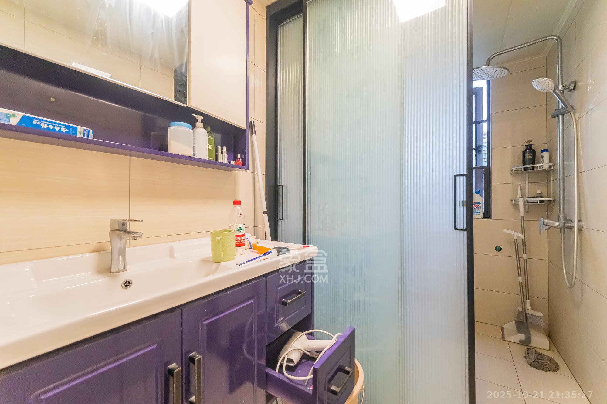 中建悦和城  4室2厅2卫    125.8万 中建悦和城  4室2厅2卫    125.8万卫生间