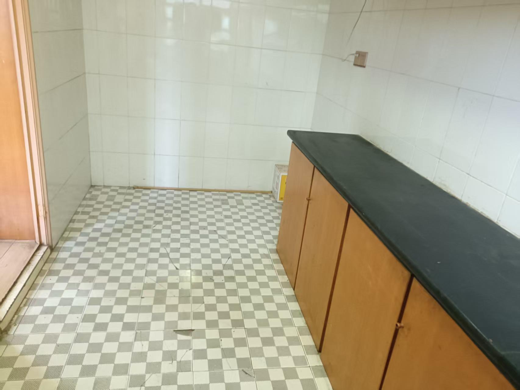 赫山区桃花仑办事处茶亭街社区  3室2厅1卫    28.8万室内图