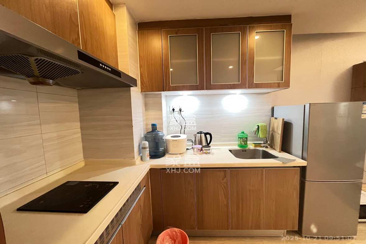 奥林匹克花园贡院三期 1室1厅1卫 1500.0元/月 奥林匹克花园贡院三期 1室1厅1卫 1500.0元/月室内图