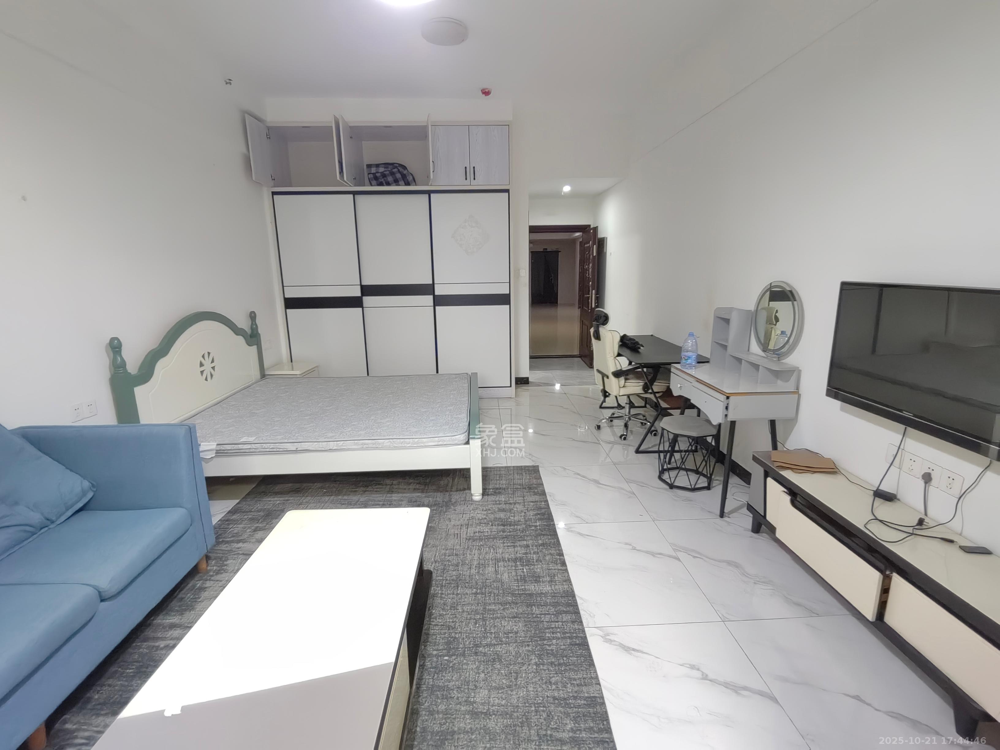 江南华府  1室1厅1卫    1500.0元/月室内图