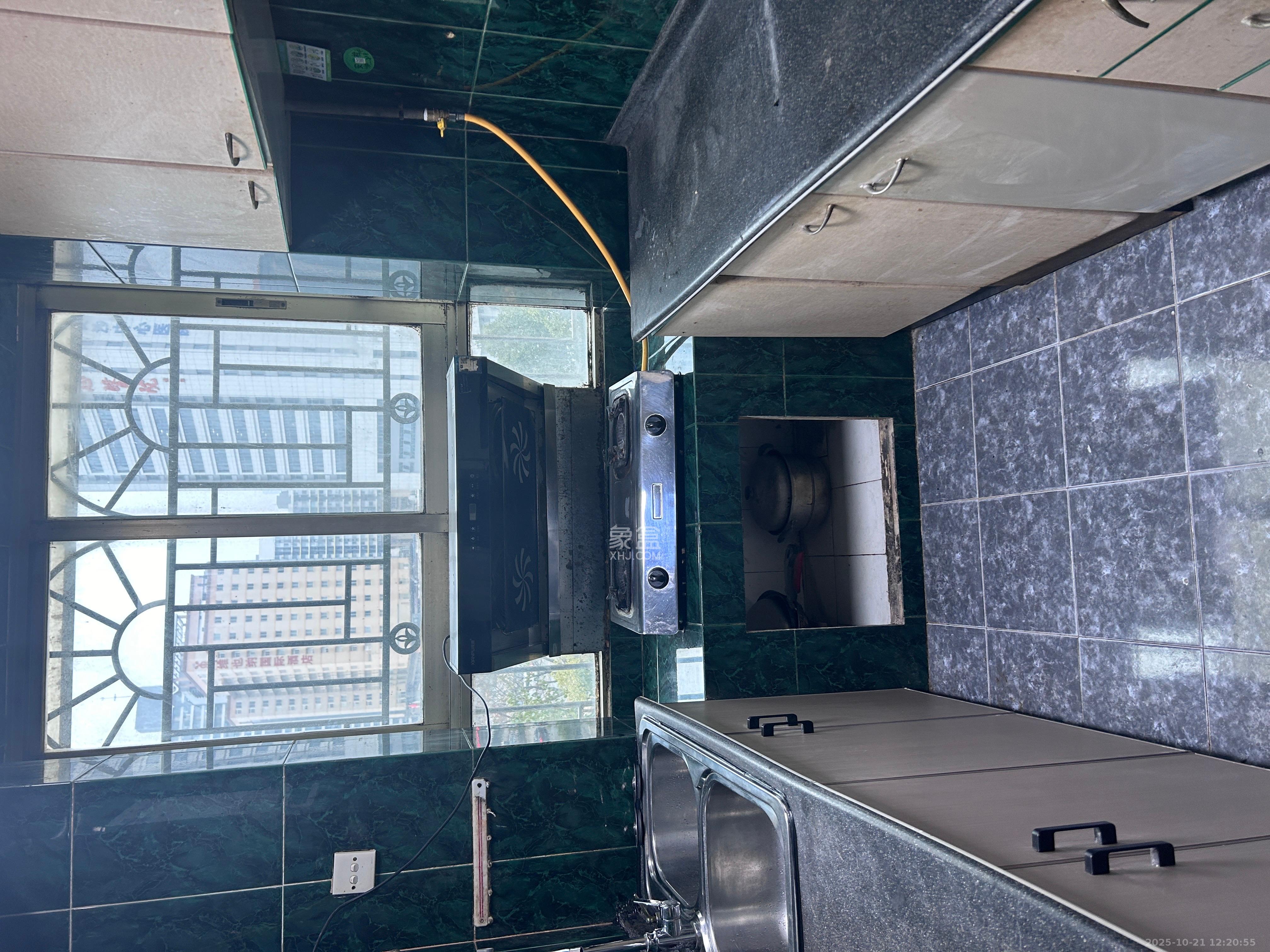 铁四院  2室1厅1卫    1400.0元/月 铁四院  2室1厅1卫    1400.0元/月室内图