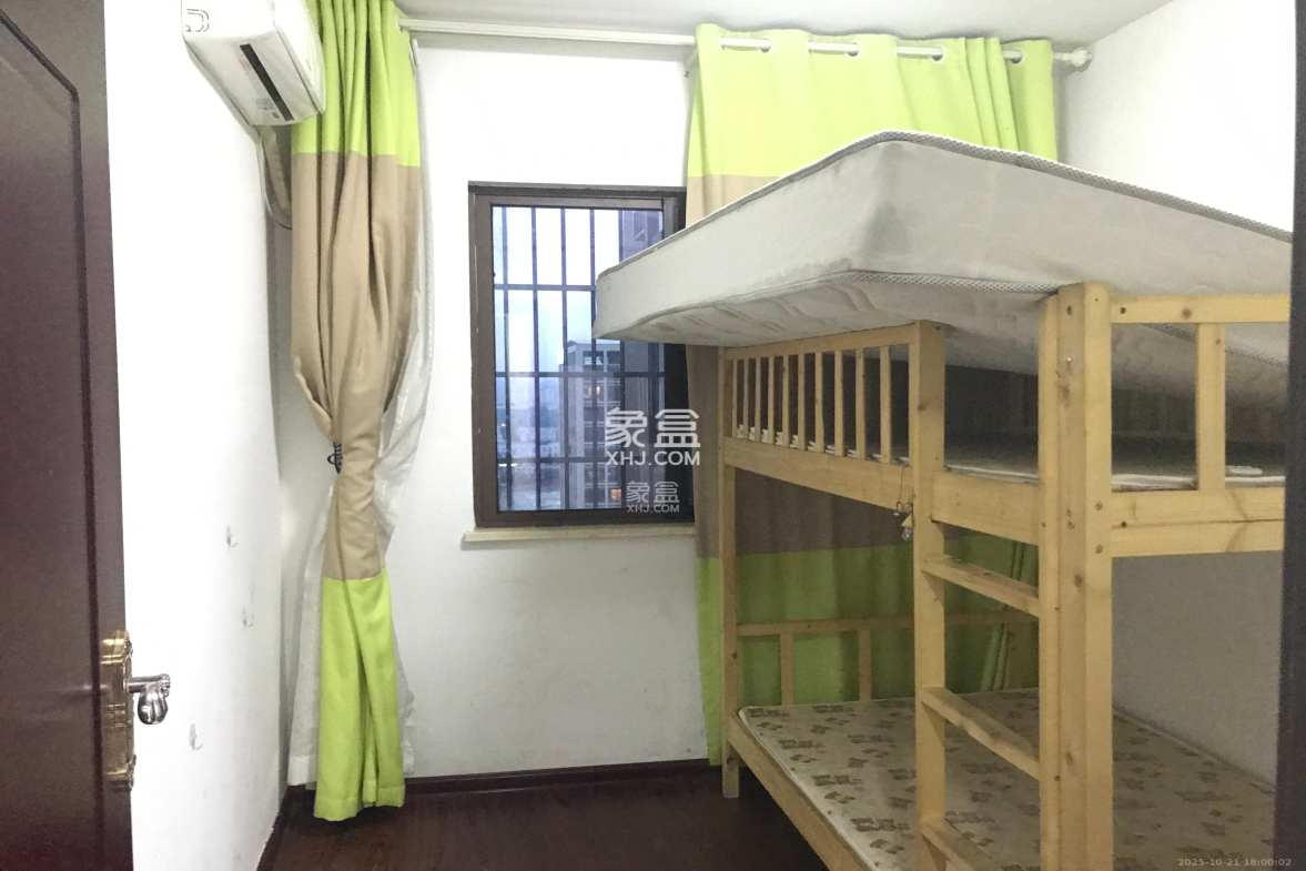 新长海广场 3室2厅1卫 2300.0元/月 新长海广场 3室2厅1卫 2300.0元/月室内图