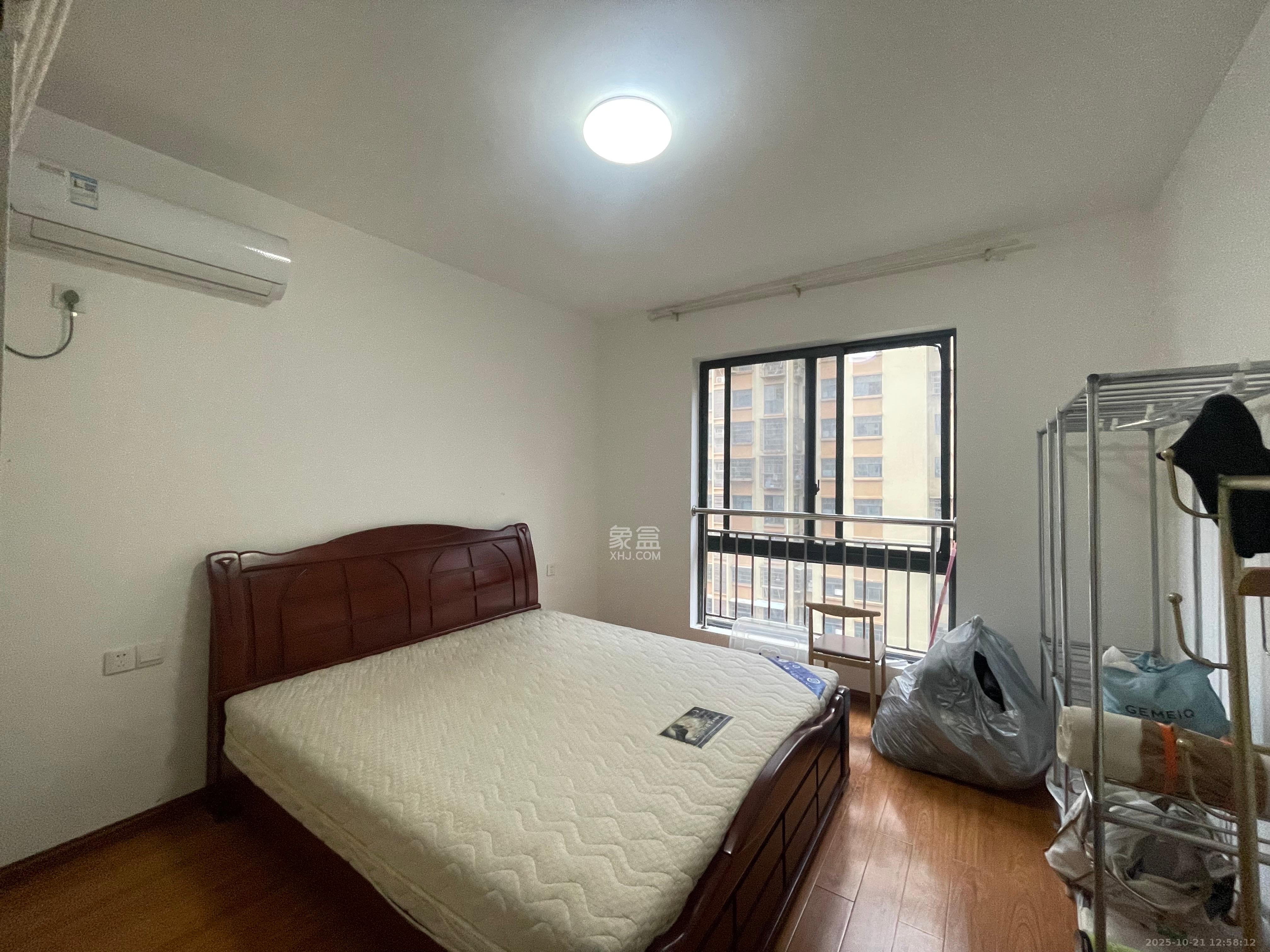 安泰嘉园（湘府邻伴）  3室2厅2卫    2600.0元/月室内图