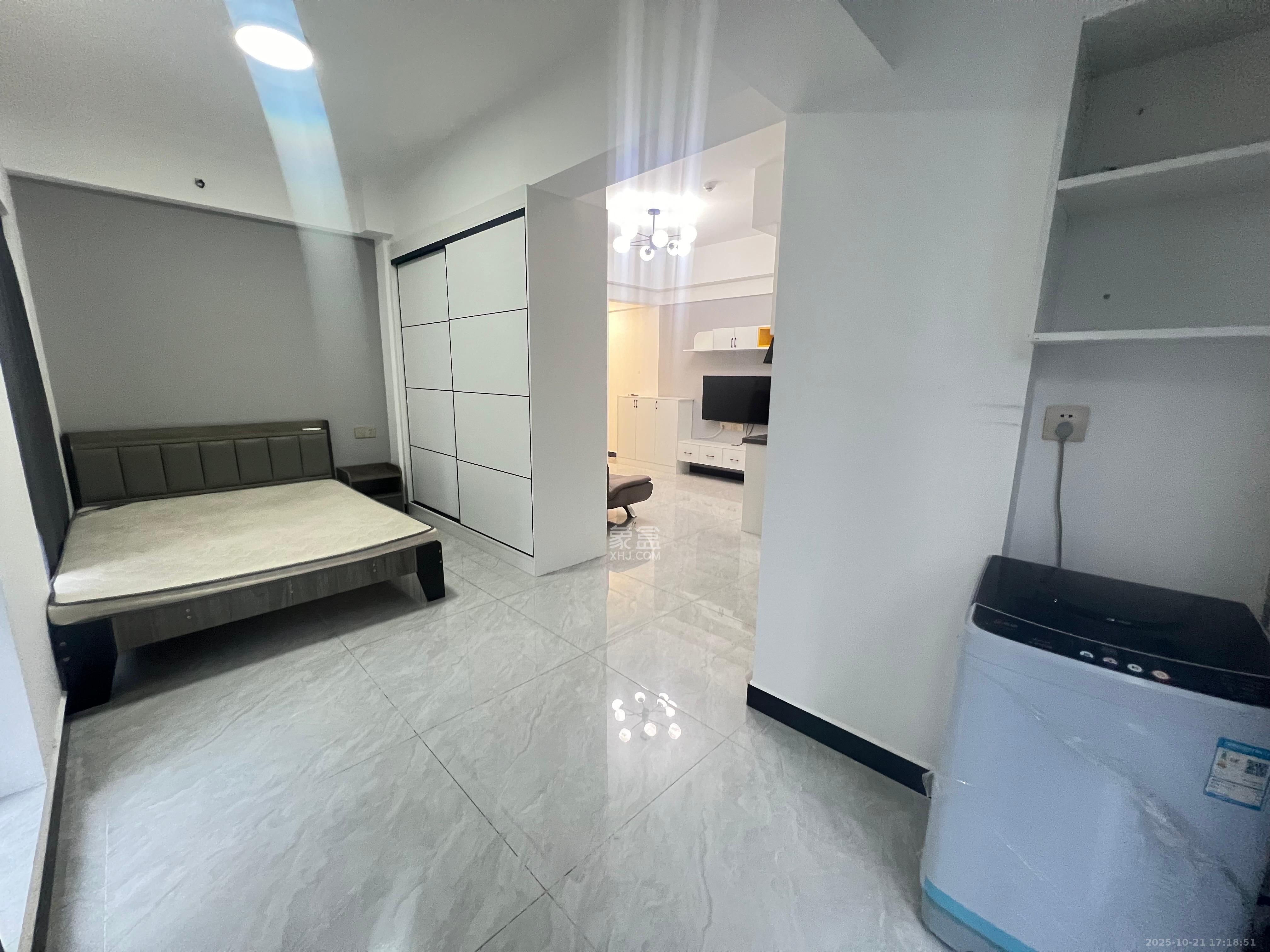 欣隆居  1室1厅1卫    2000.0元/月室内图