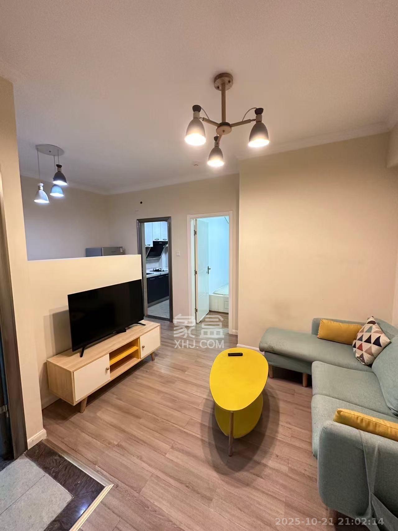 第六都（陆都小区）  1室1厅1卫    2000.0元/月室内图