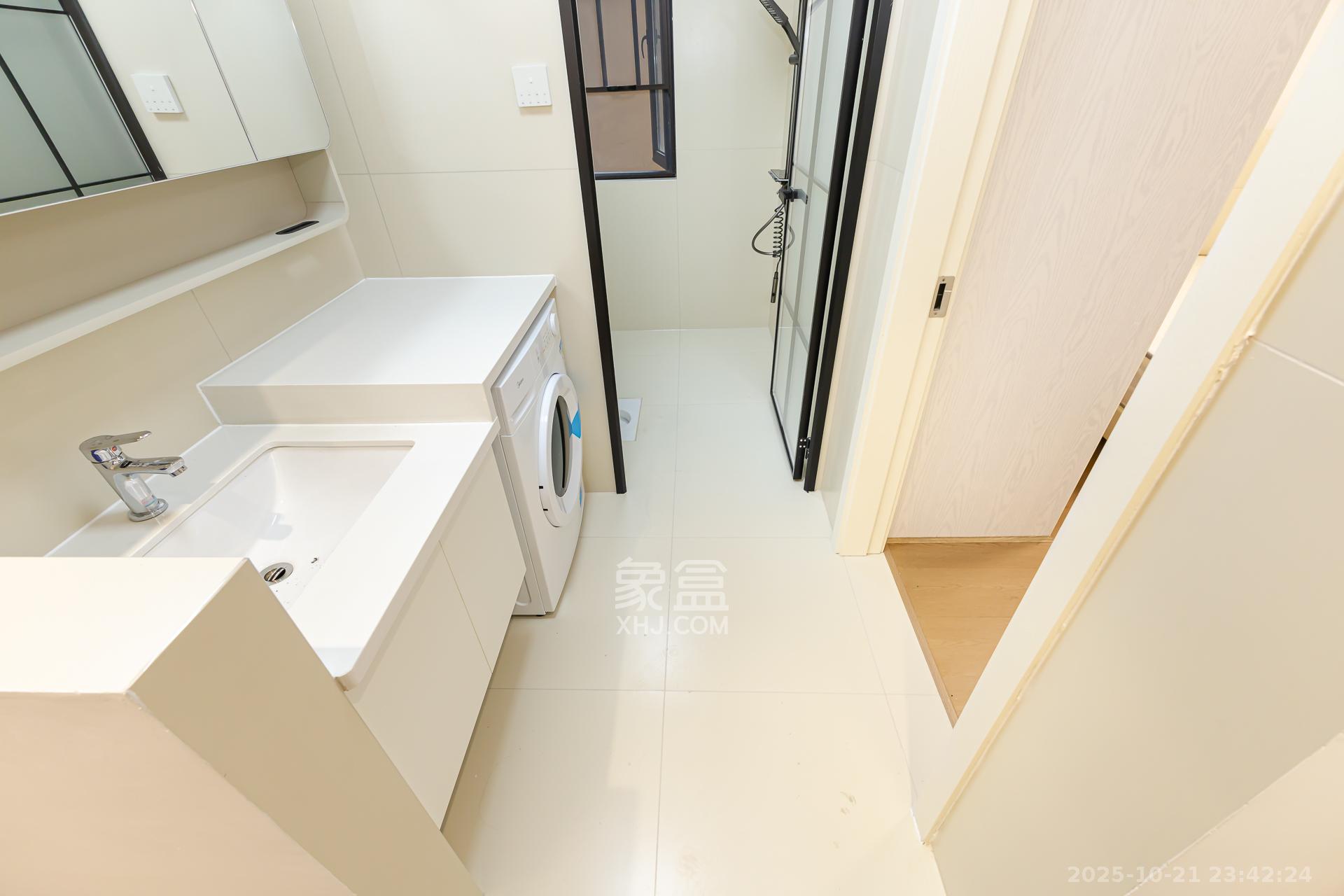 勤诚达境界城  3室2厅1卫    76.8万卫生间