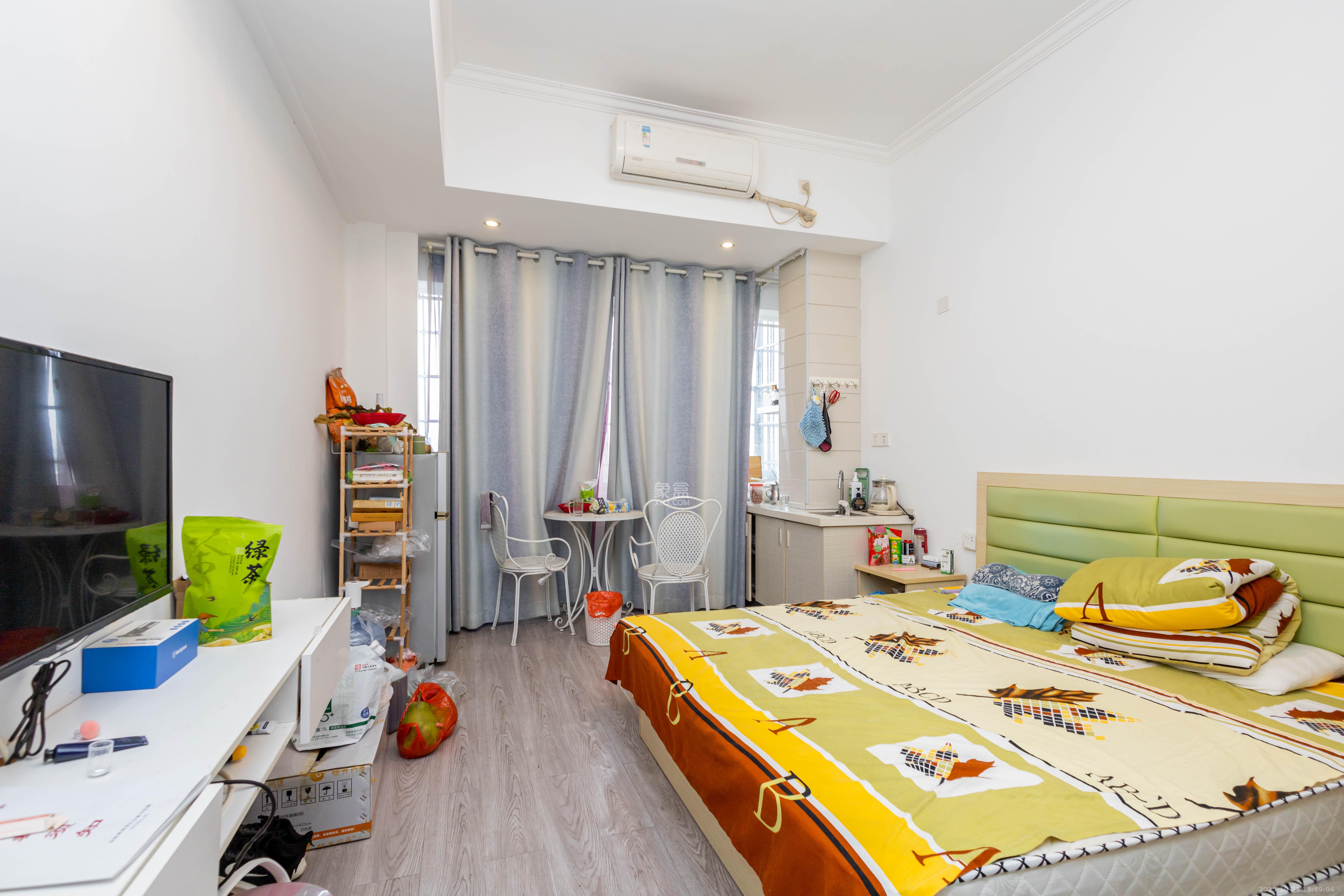 佐佑大厦  1室1厅1卫    12.8万客厅