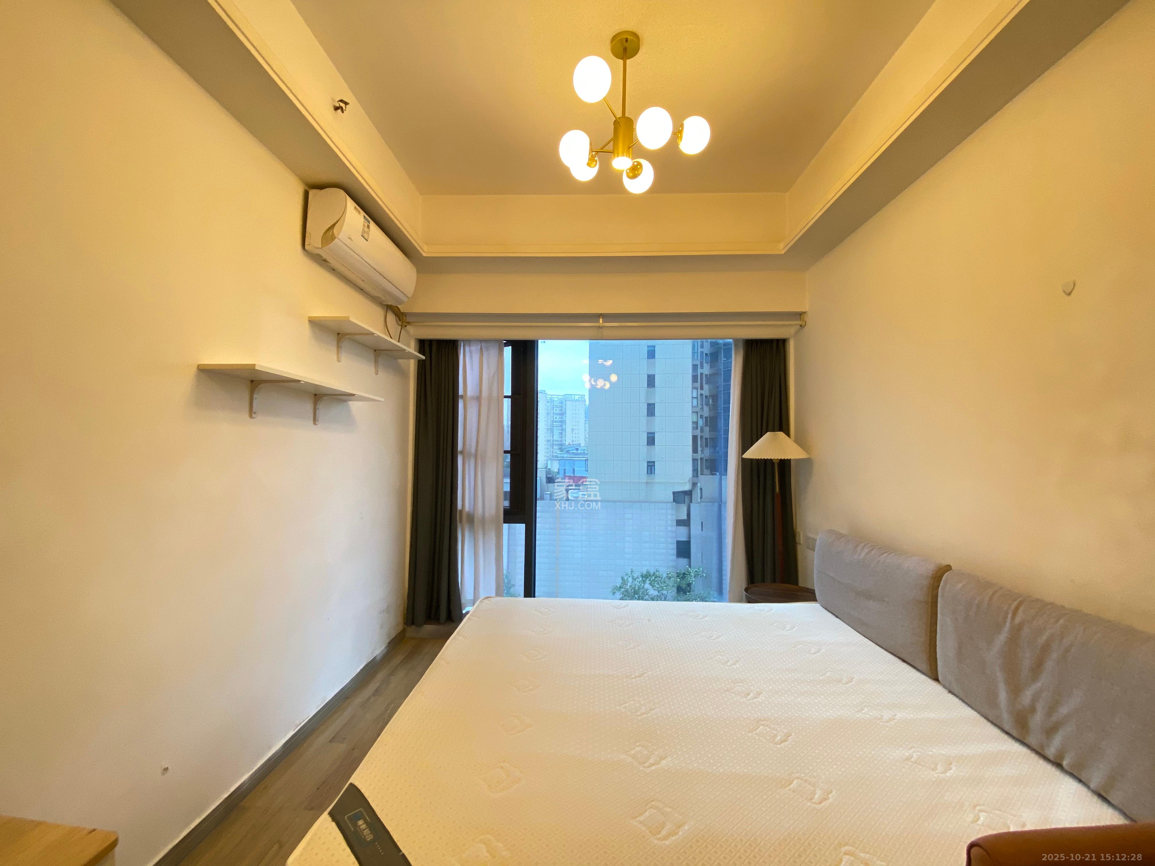 万润时光里  1室1厅1卫    1800.0元/月 万润时光里  1室1厅1卫    1800.0元/月室内图