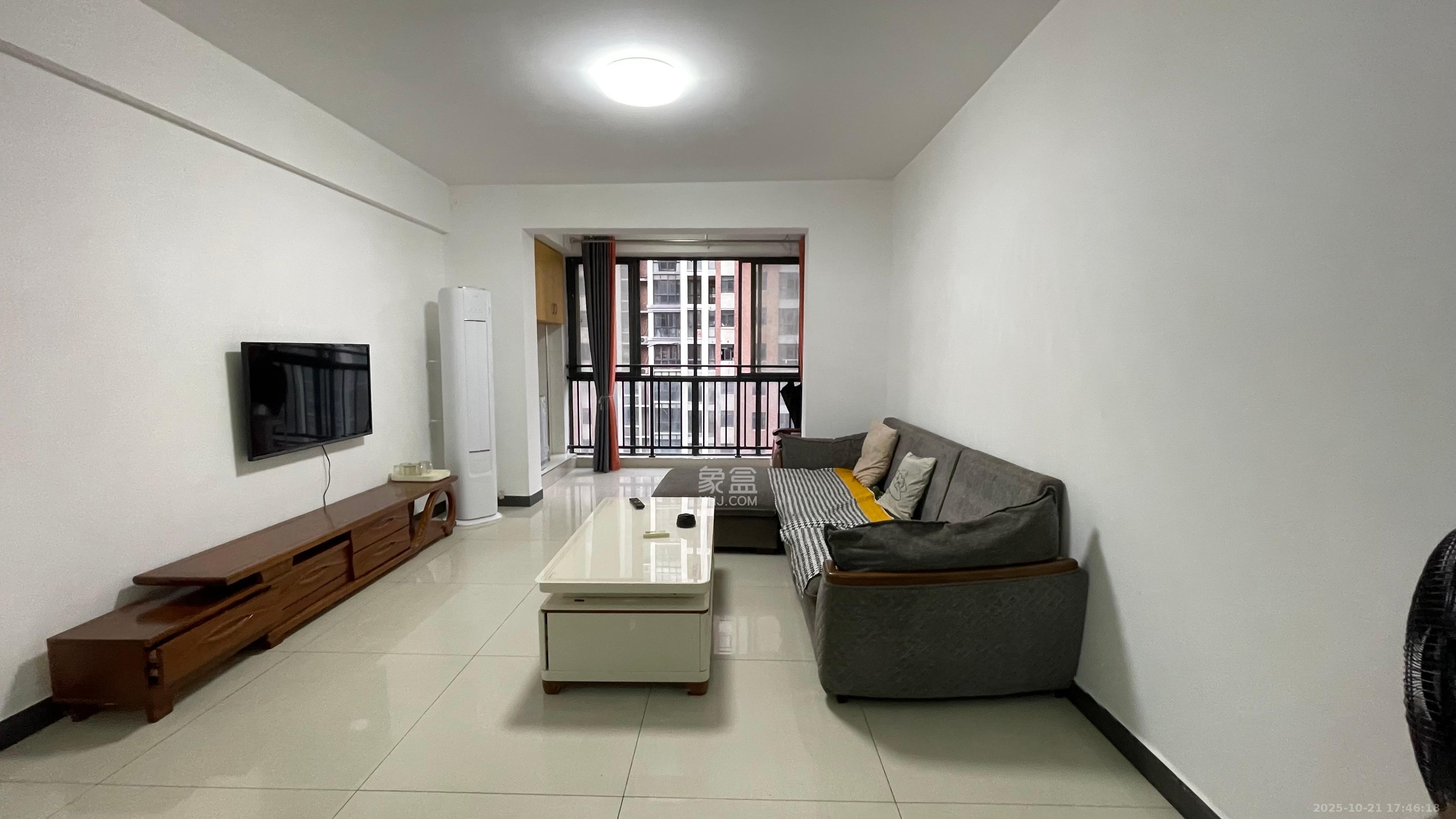 海拔东方  3室2厅1卫    2080.0元/月室内图