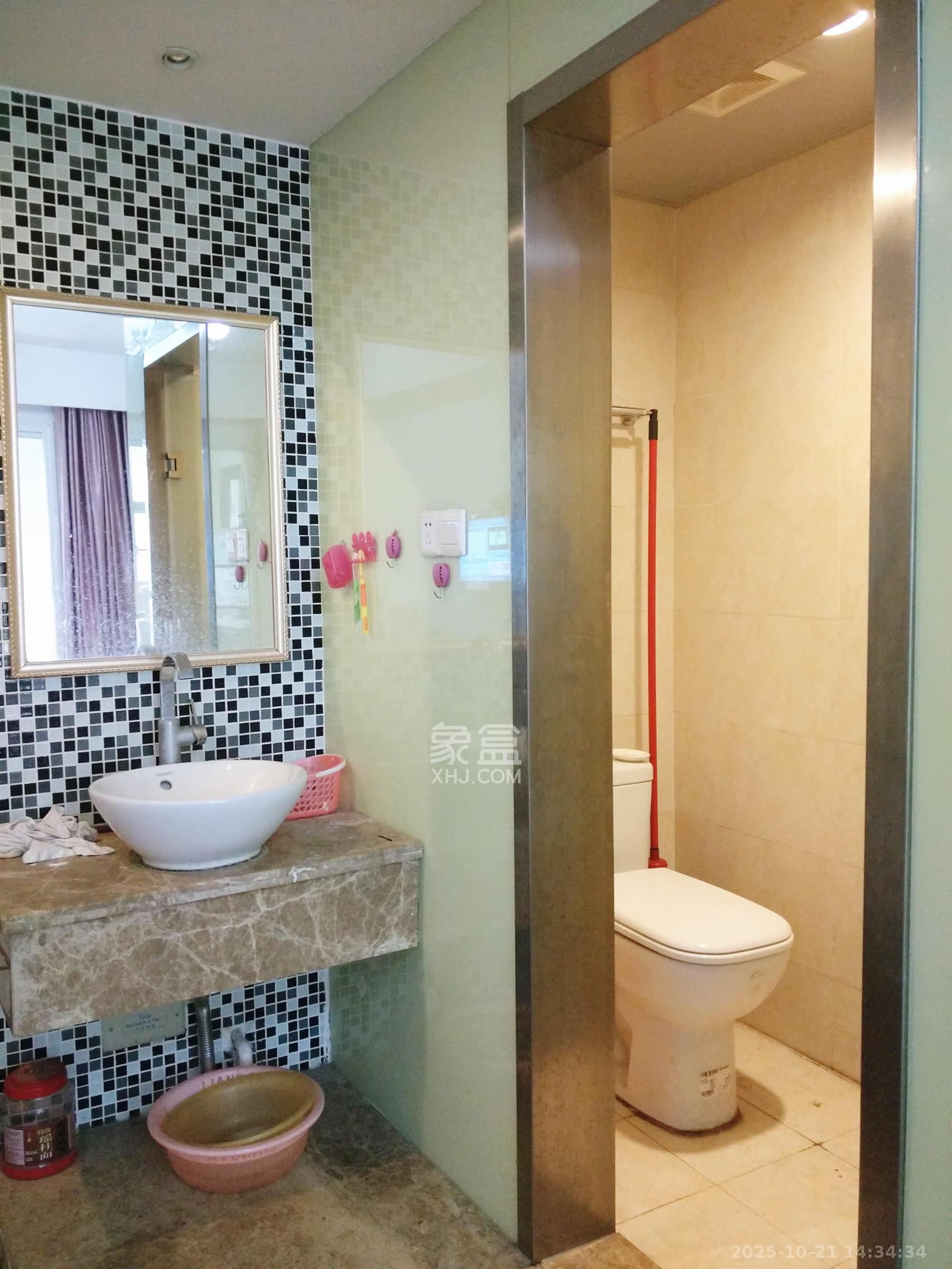 泉昇同福大厦  1室1厅1卫    1800.0元/月室内图